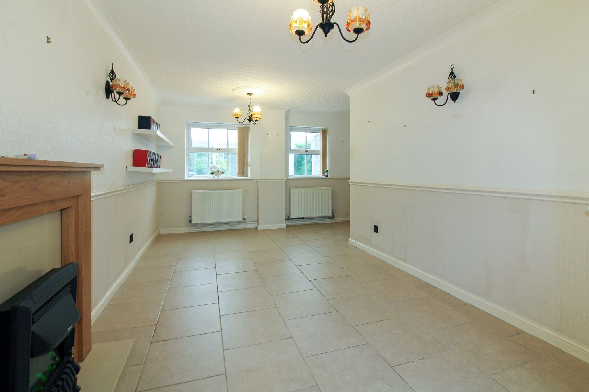 3 bedroom semi-detached house SSTC in Solihull - Photograph 3.