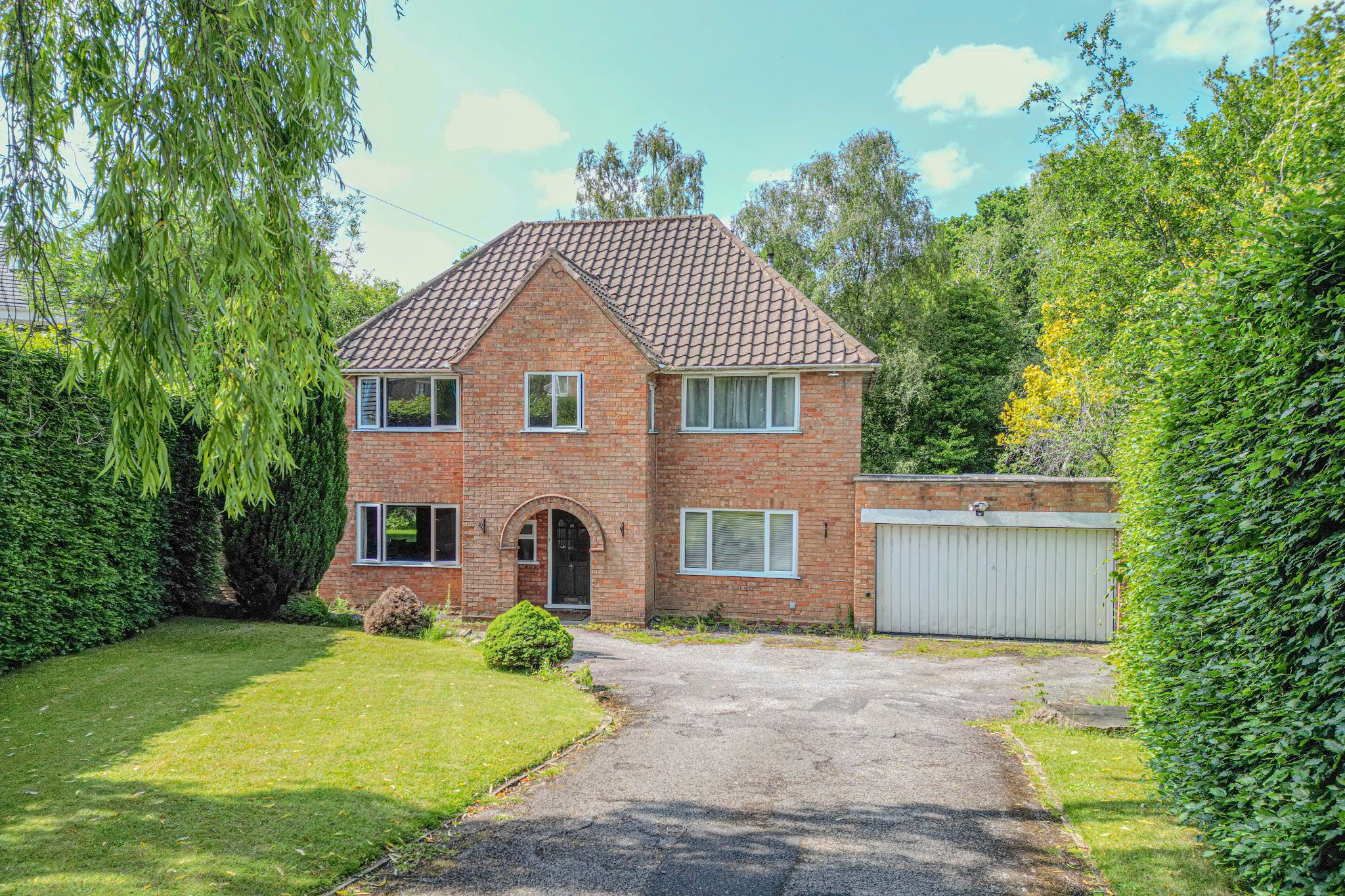 4 bedroom detached house SSTC in Solihull - Photograph 1.