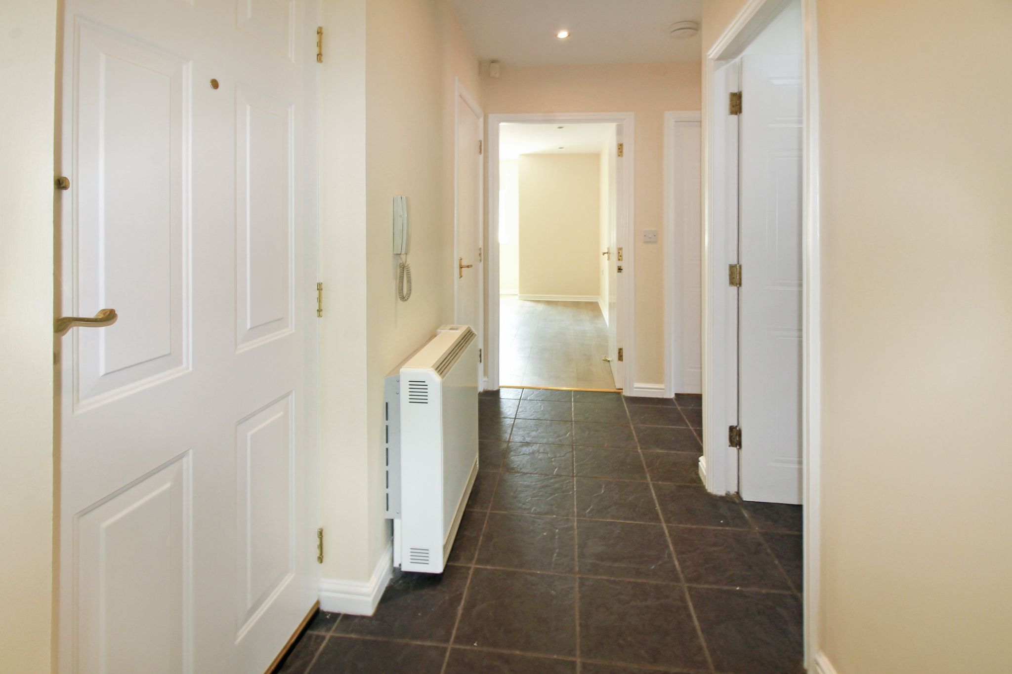 2 bedroom apartment flat/apartment Let Agreed in Birmingham - Photograph 5.