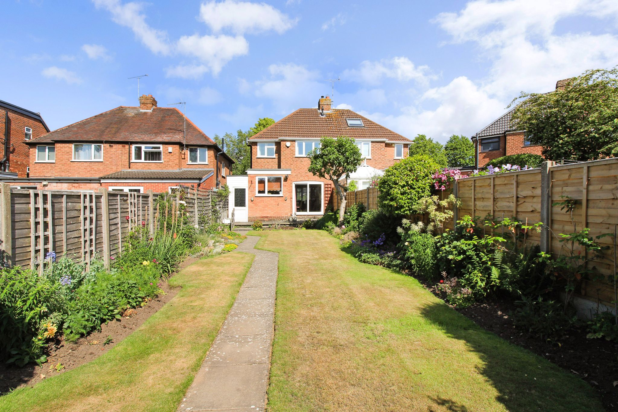 3 bedroom semi-detached house SSTC in Solihull - Photograph 10.