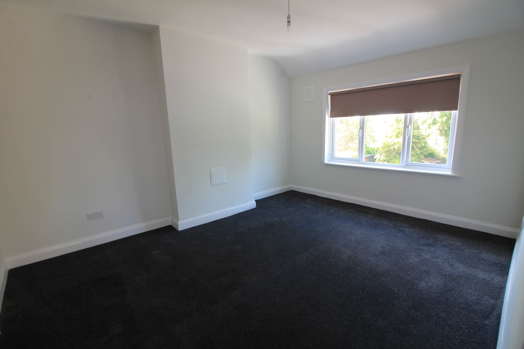3 bedroom semi-detached house Let Agreed in Birmingham - Photograph 9.