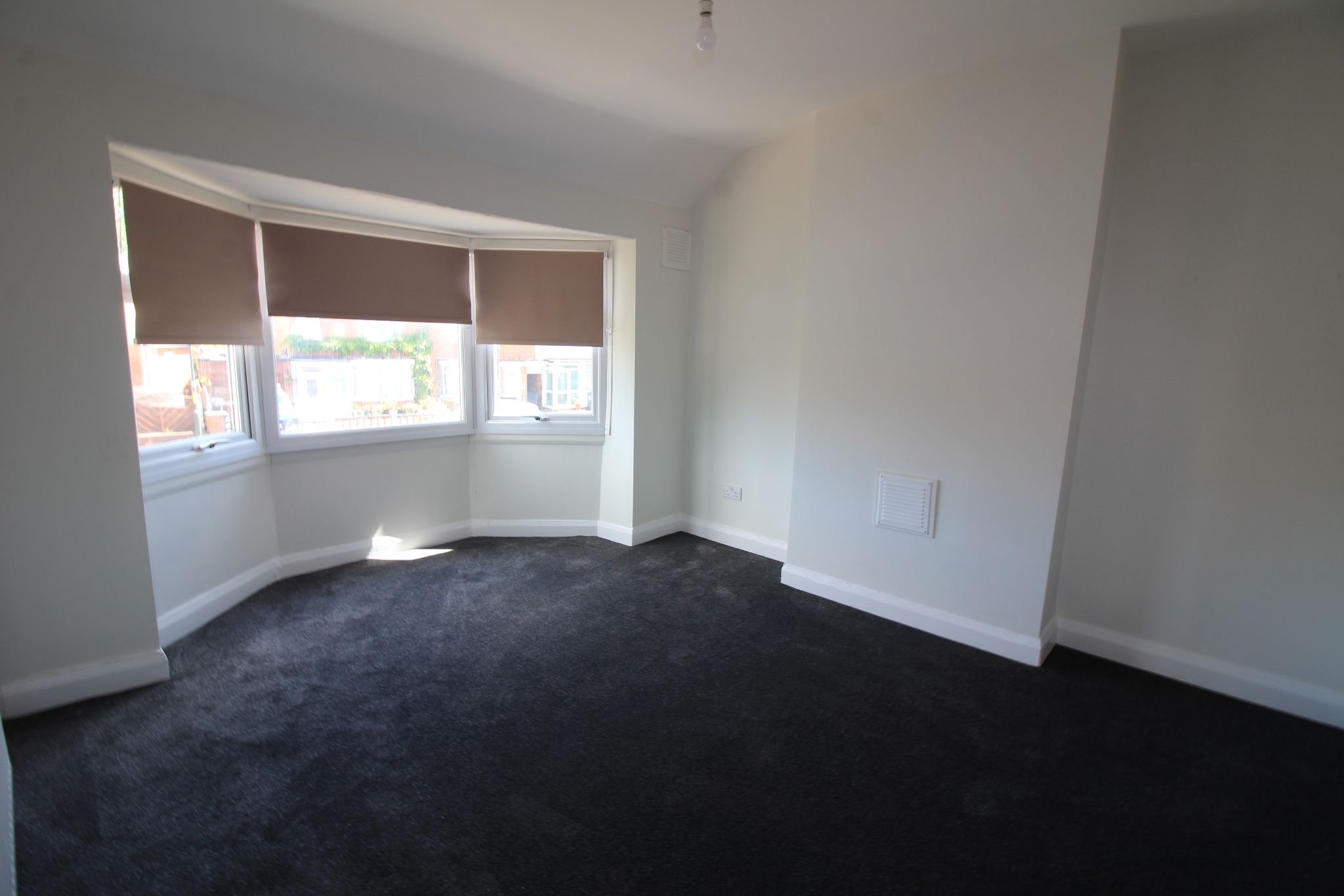 3 bedroom semi-detached house Let Agreed in Birmingham - Photograph 7.