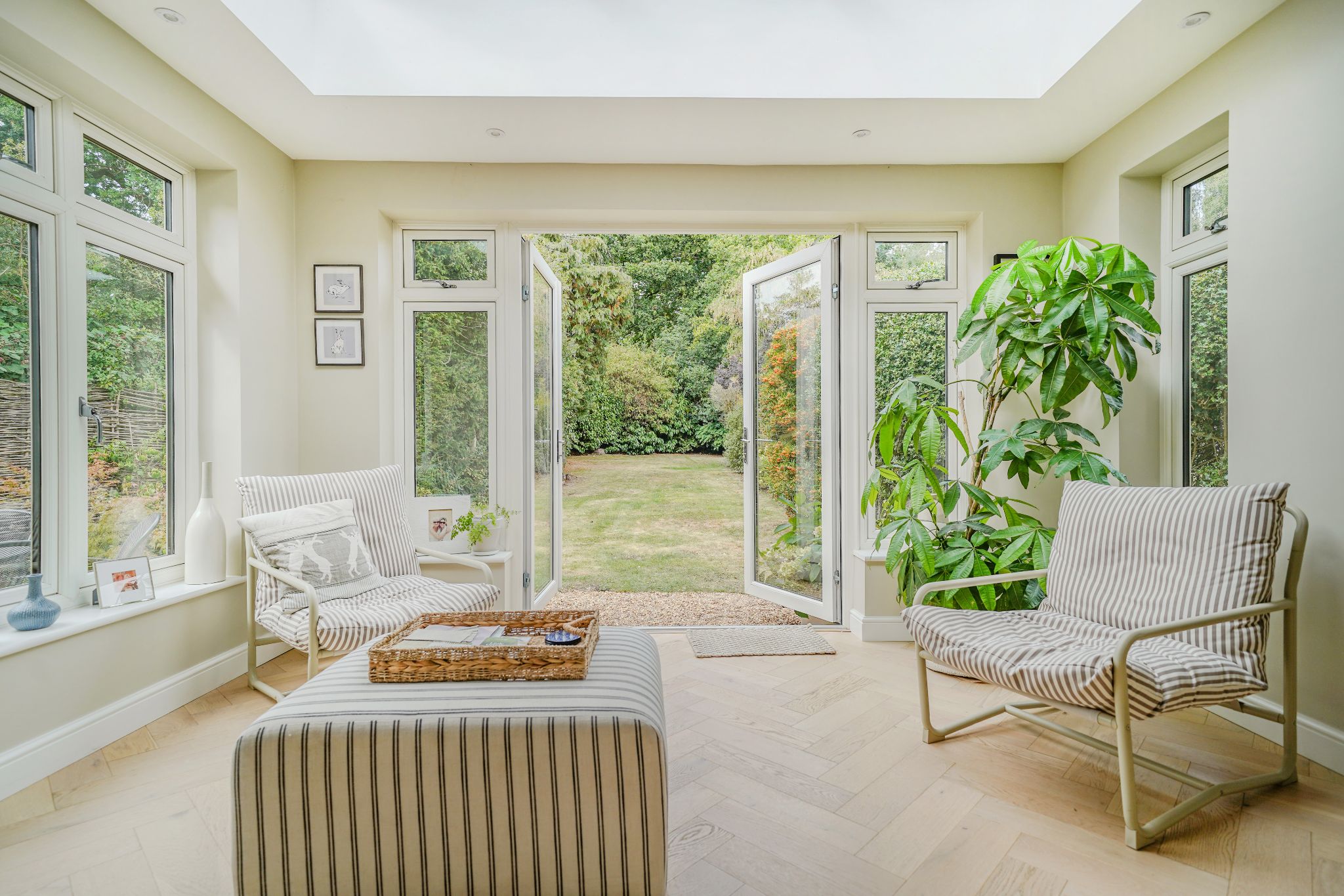 3 bedroom detached dormer house For Sale in Solihull - Photograph 7.