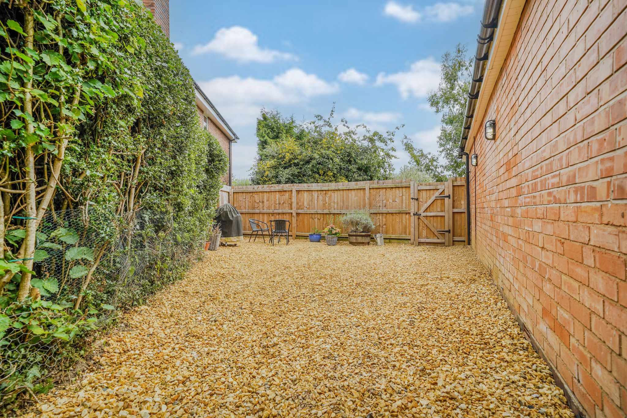 3 bedroom detached dormer house For Sale in Solihull - Photograph 22.