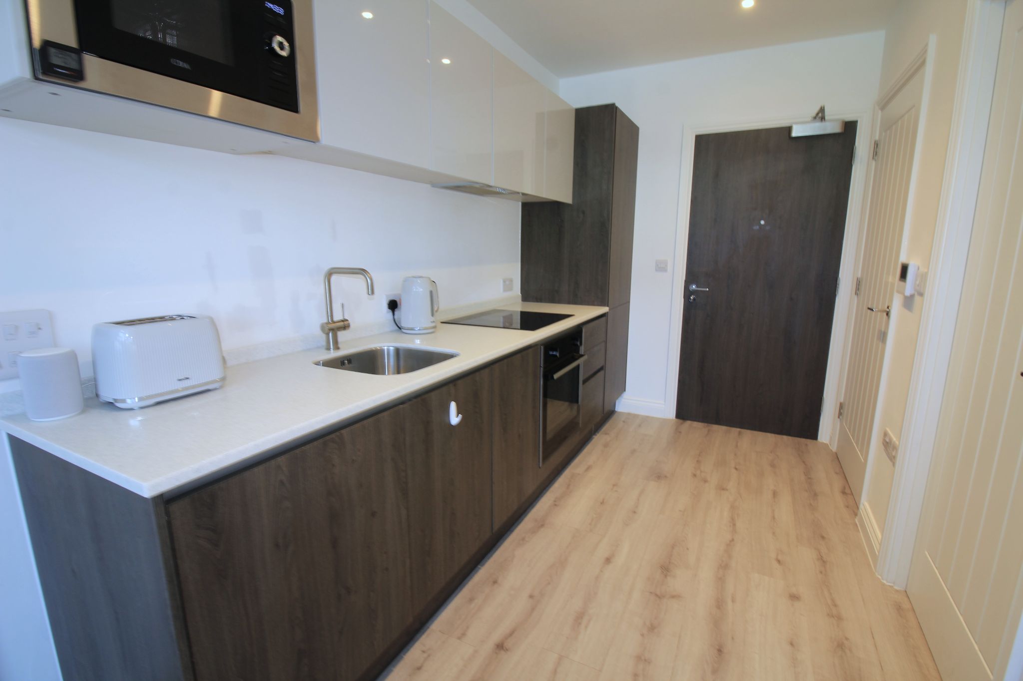 1 bedroom apartment flat/apartment Let Agreed in Solihull - Photograph 2.