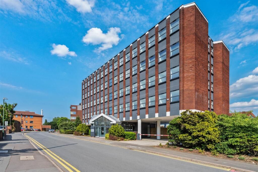 1 bedroom apartment flat/apartment Let Agreed in Solihull - Photograph 6.
