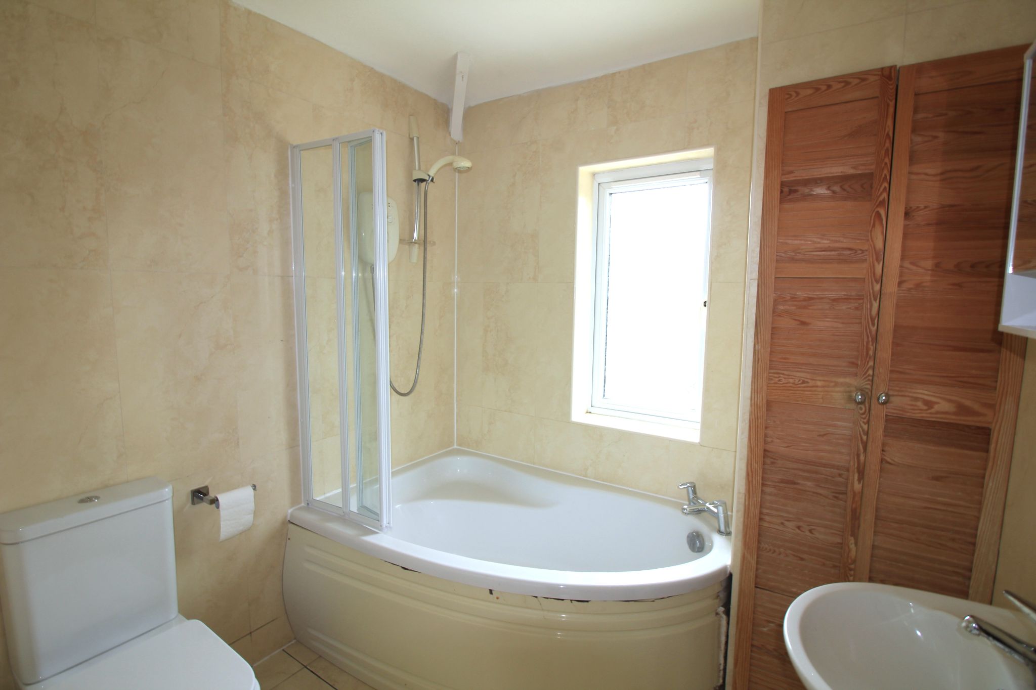 3 bedroom semi-detached house Let Agreed in Solihull - Photograph 10.