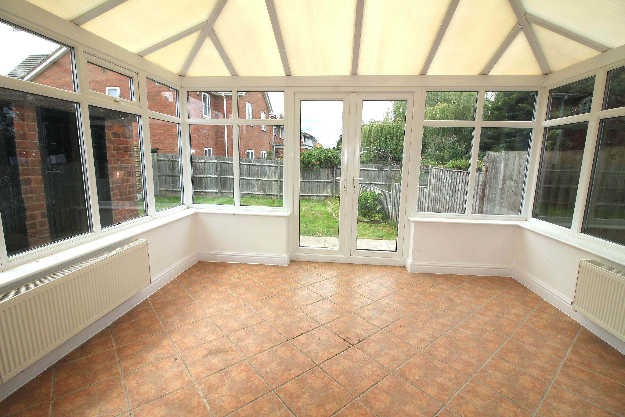 3 bedroom semi-detached house Let Agreed in Solihull - Photograph 5.