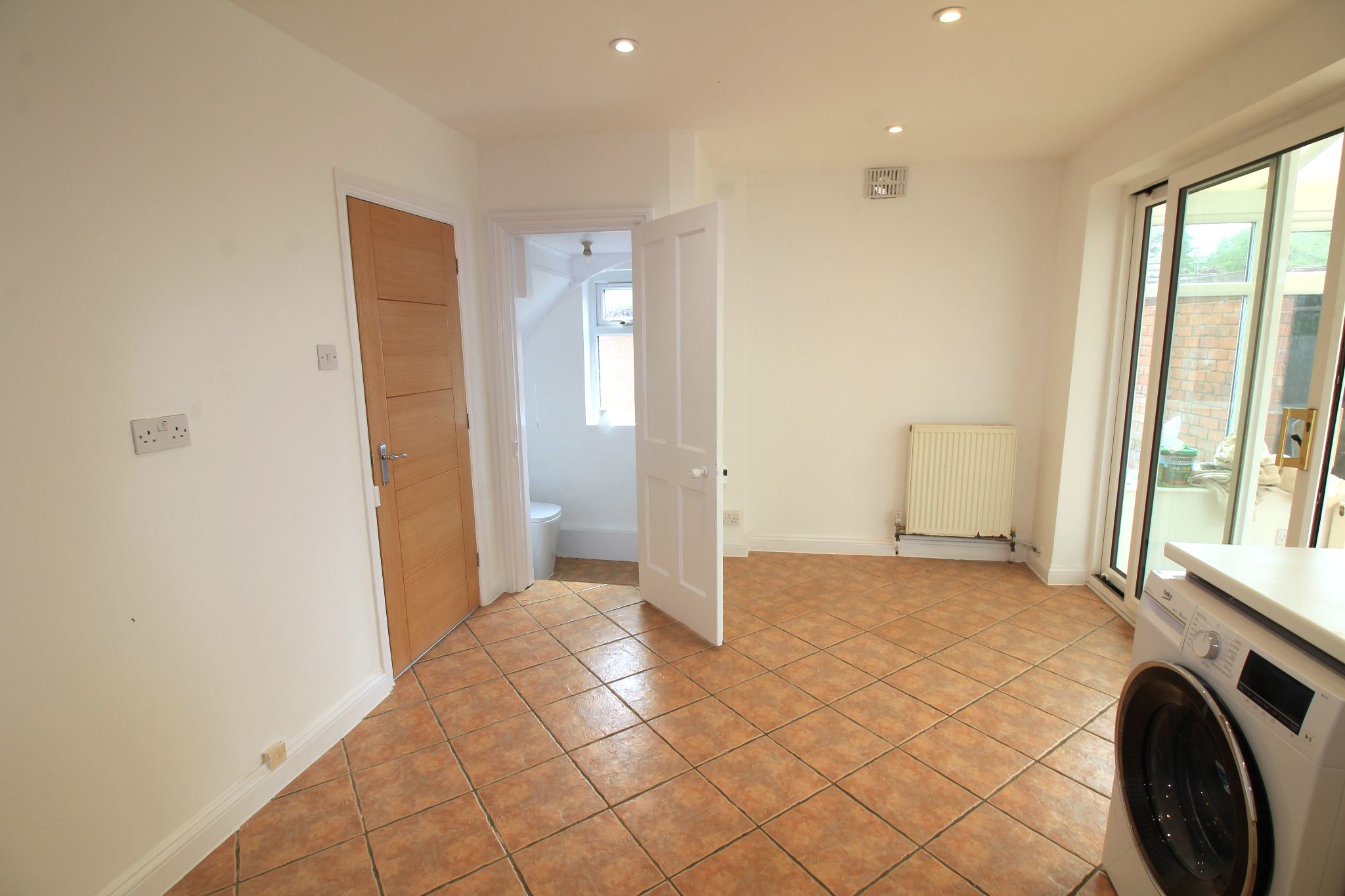 3 bedroom semi-detached house Let Agreed in Solihull - Photograph 4.