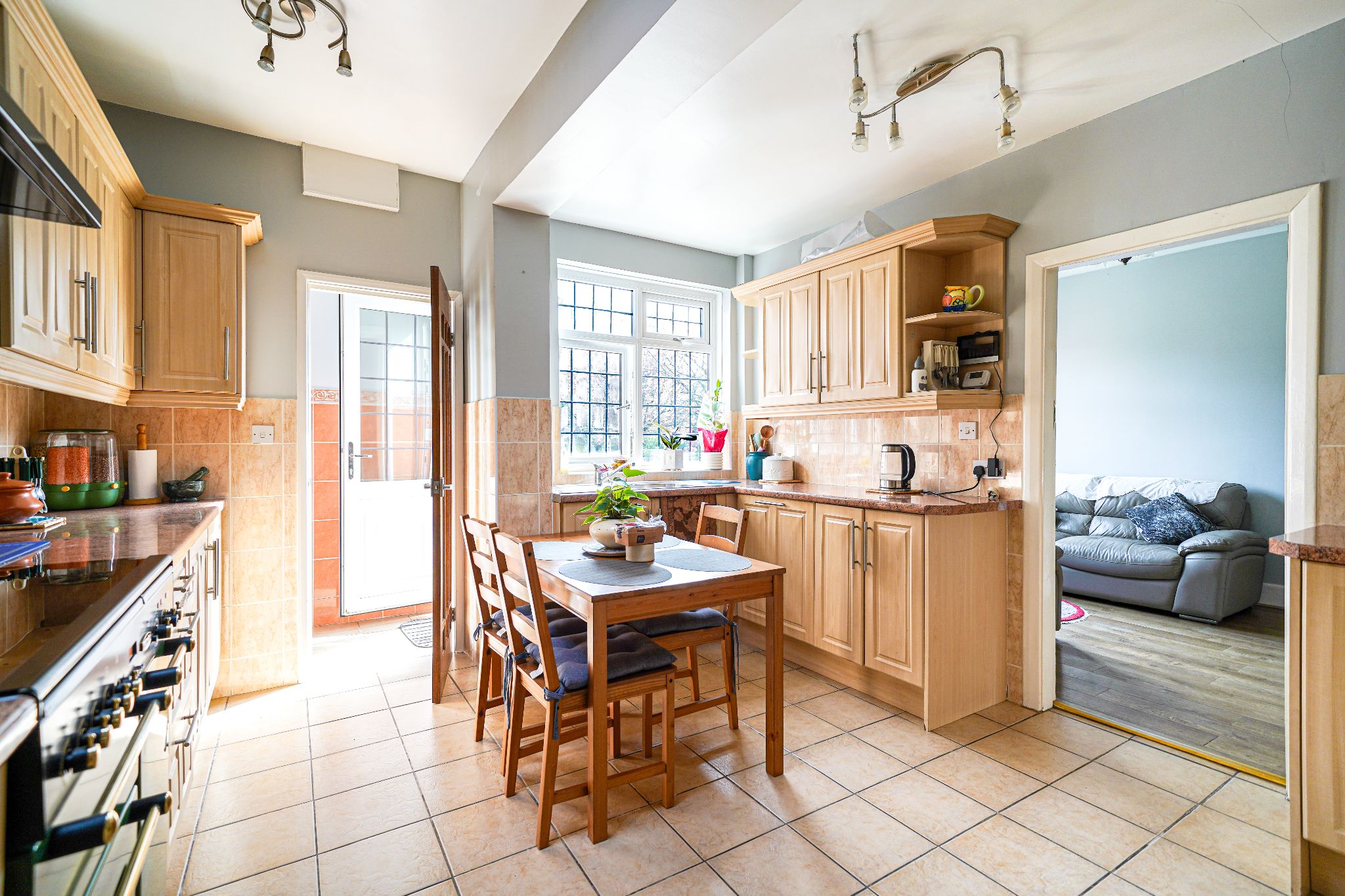 4 bedroom detached house For Sale in Solihull - Photograph 7.