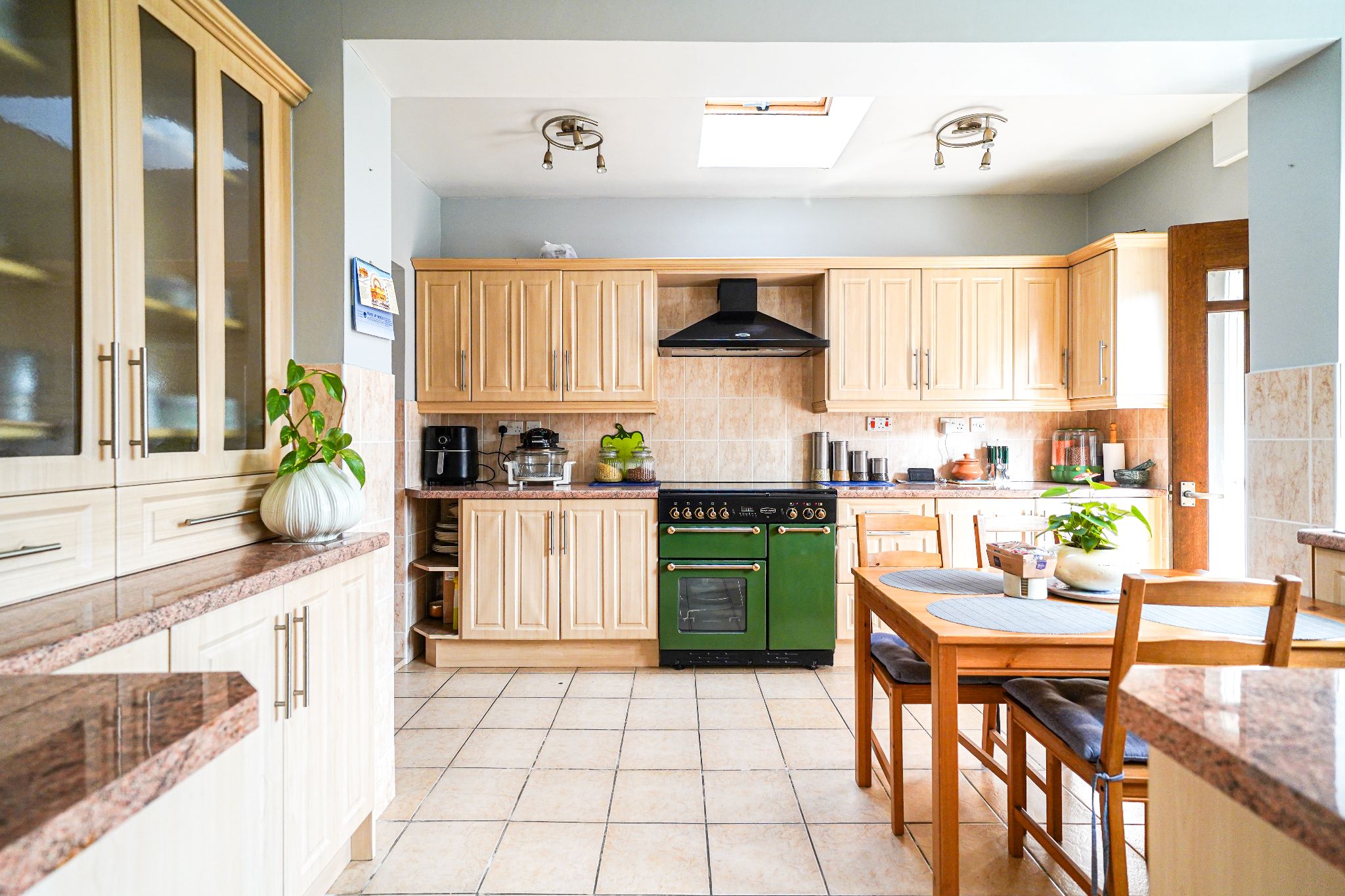 4 bedroom detached house For Sale in Solihull - Photograph 6.