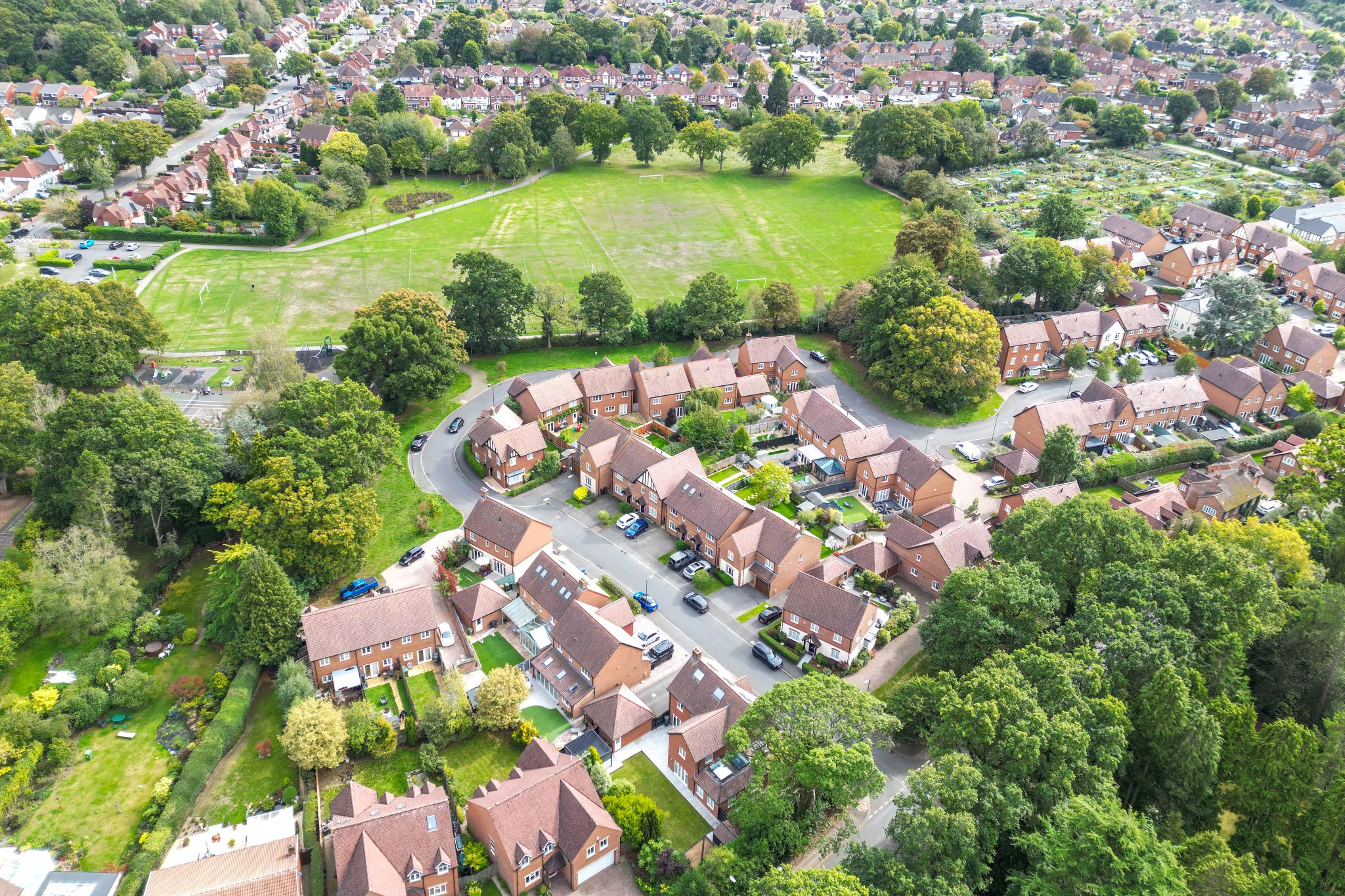 5 bedroom detached house SSTC in Solihull - Photograph 28.