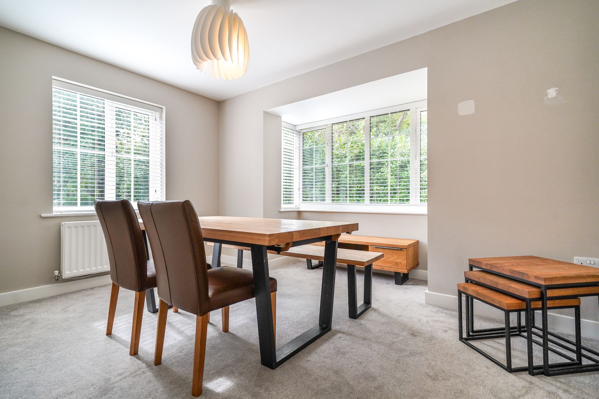 5 bedroom detached house SSTC in Solihull - Photograph 8.