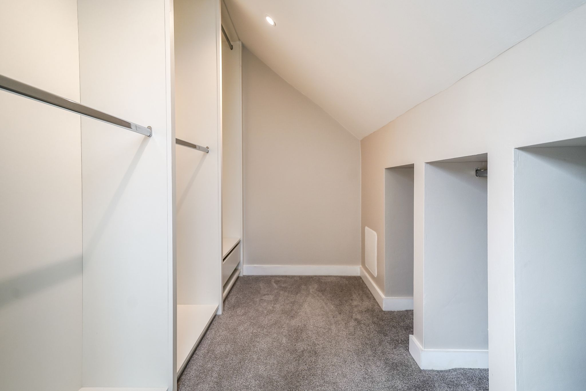 5 bedroom detached house SSTC in Solihull - Photograph 24.