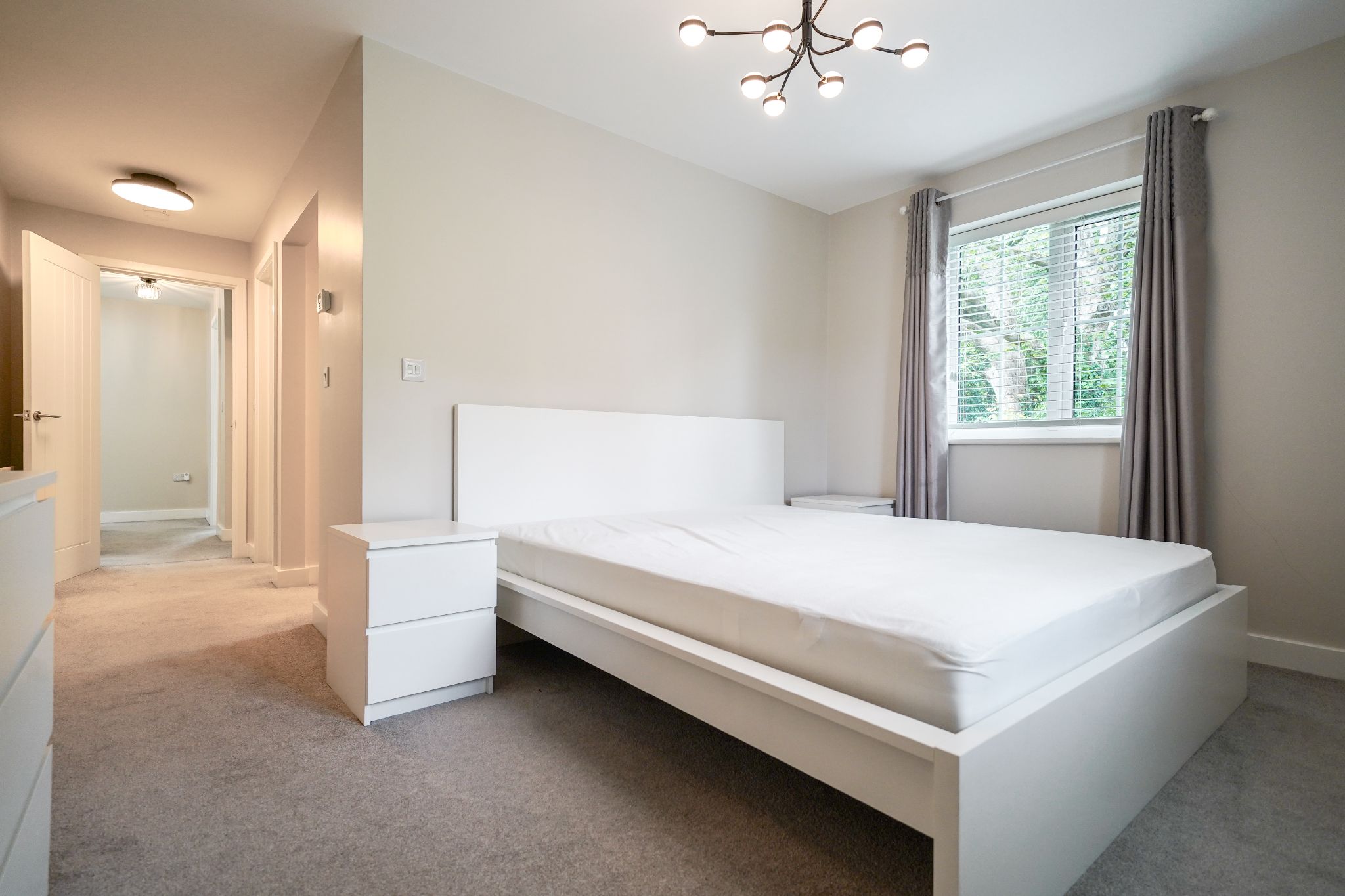 5 bedroom detached house SSTC in Solihull - Photograph 17.