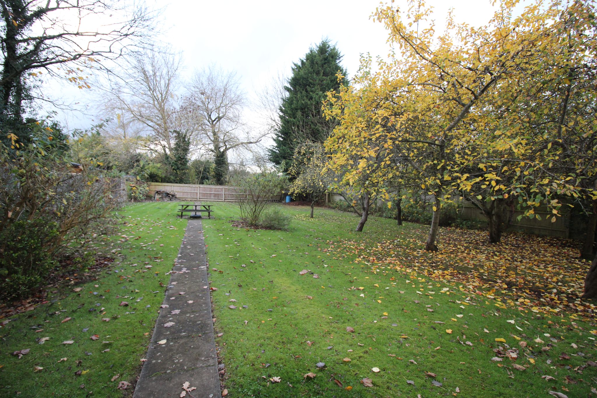 4 bedroom semi-detached house Let Agreed in Solihull - Photograph 10.
