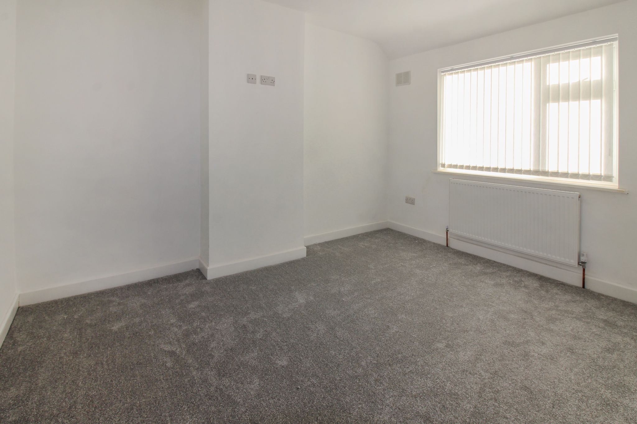 3 bedroom semi-detached house Let Agreed in Solihull - Photograph 12.