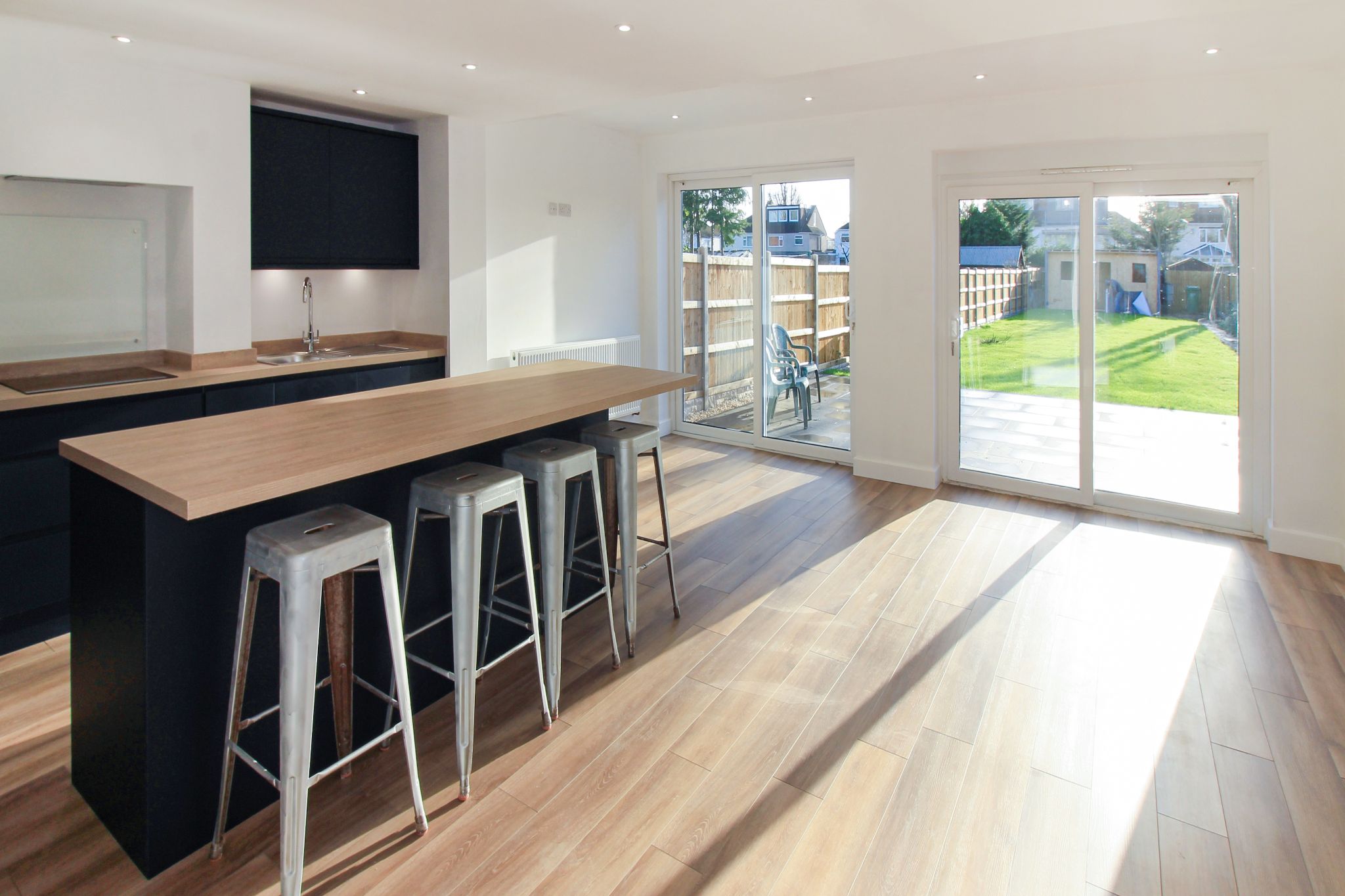 3 bedroom semi-detached house Let Agreed in Solihull - Photograph 2.