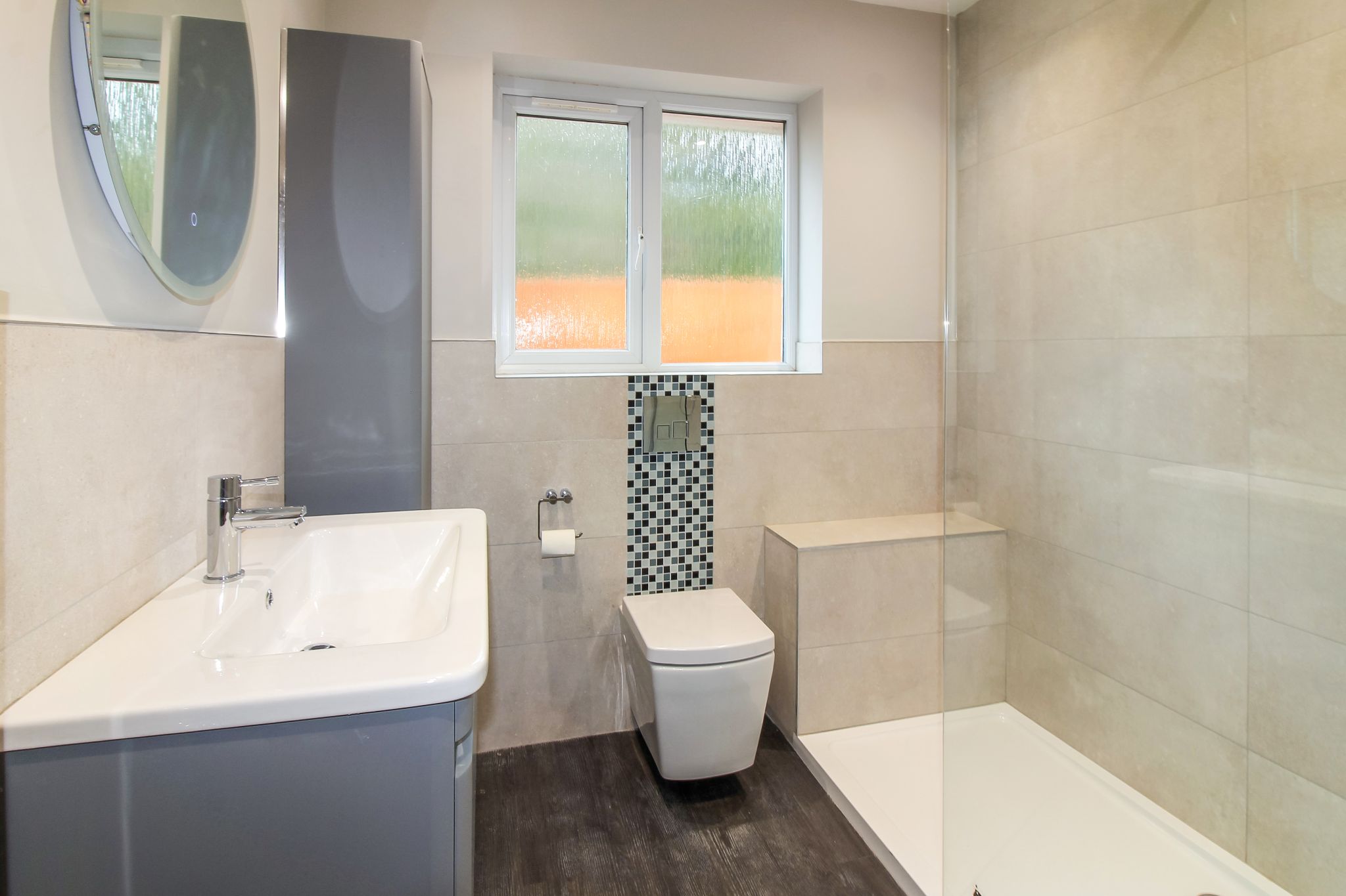 2 bedroom semi-detached bungalow SSTC in Solihull - Photograph 9.