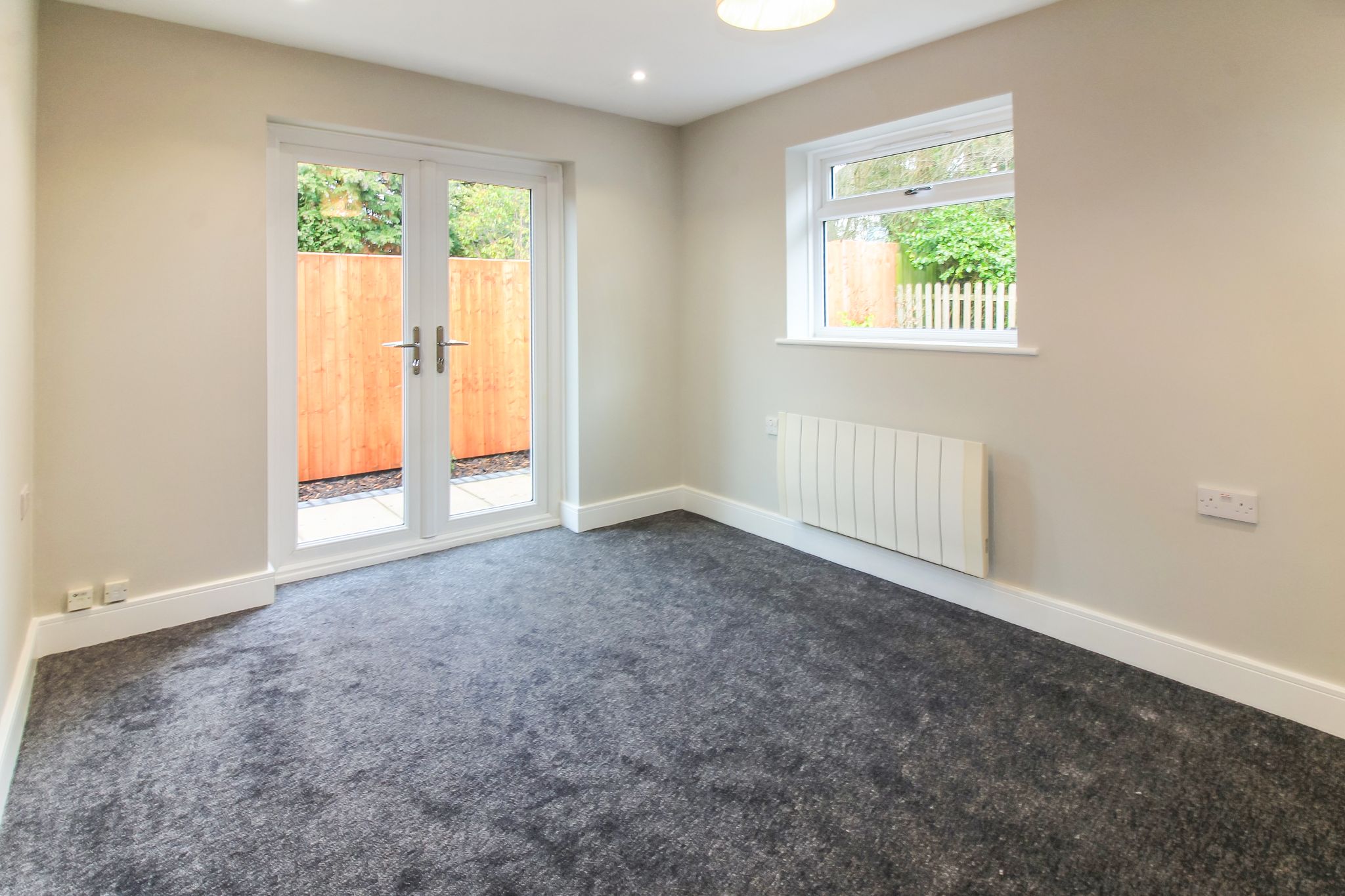 2 bedroom semi-detached bungalow SSTC in Solihull - Photograph 10.
