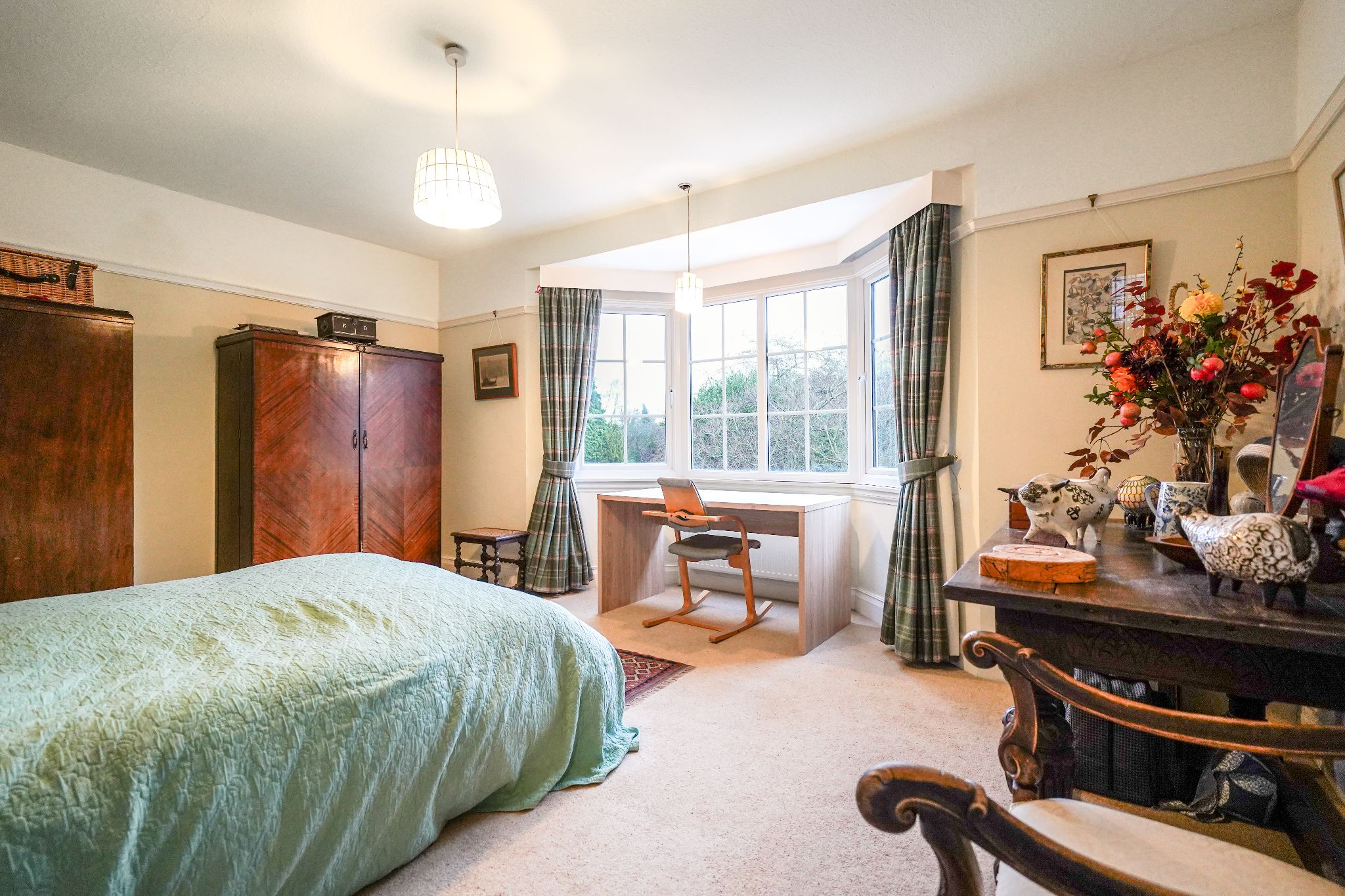 4 bedroom detached house SSTC in Solihull - Photograph 20.