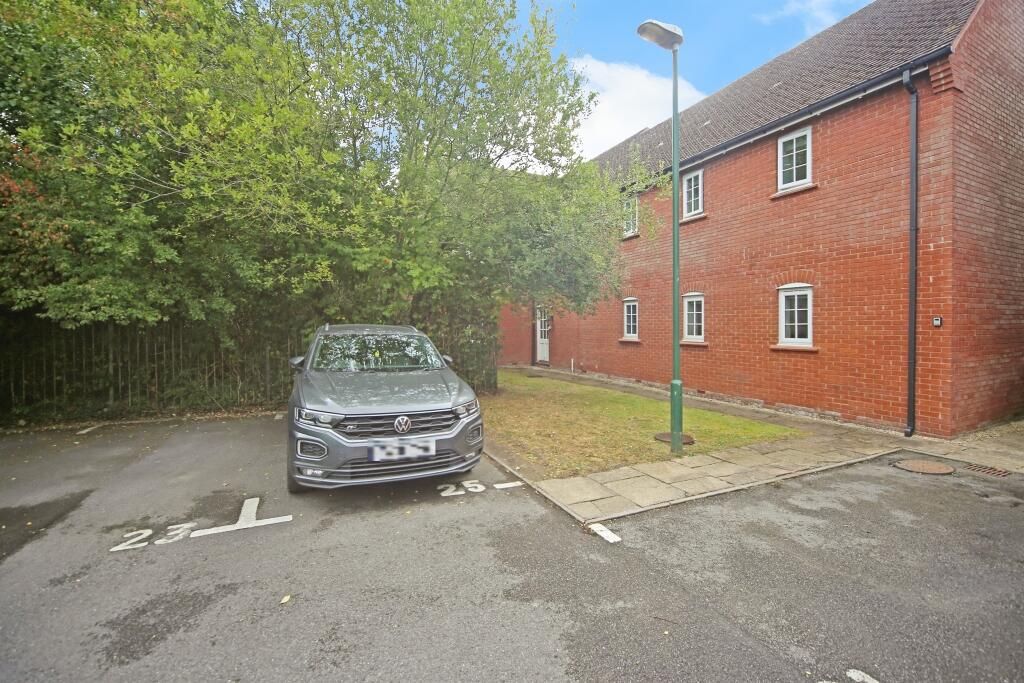 2 bedroom apartment flat/apartment For Sale in Solihull - Photograph 11.