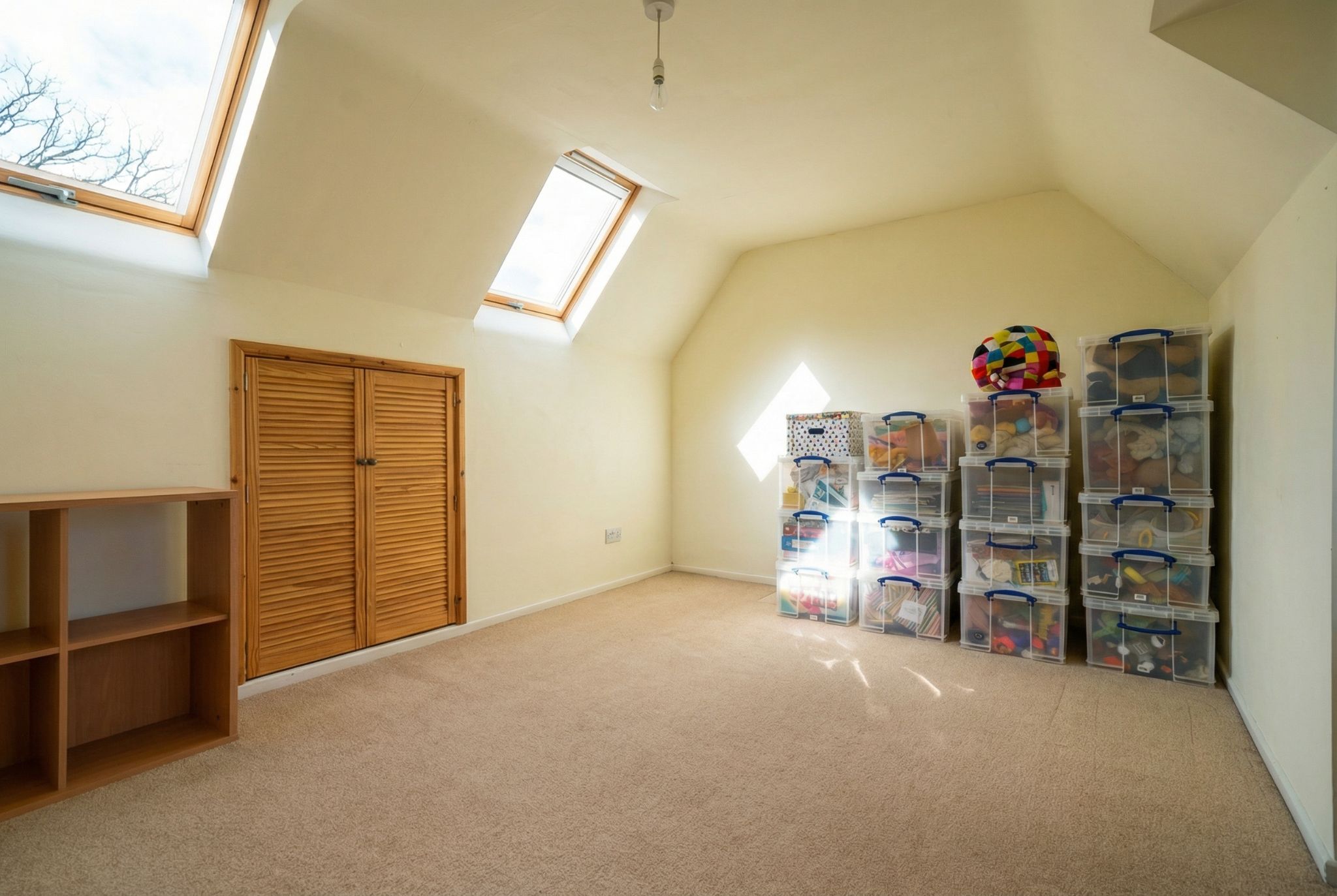 4 bedroom detached house For Sale in Solihull - Photograph 20.