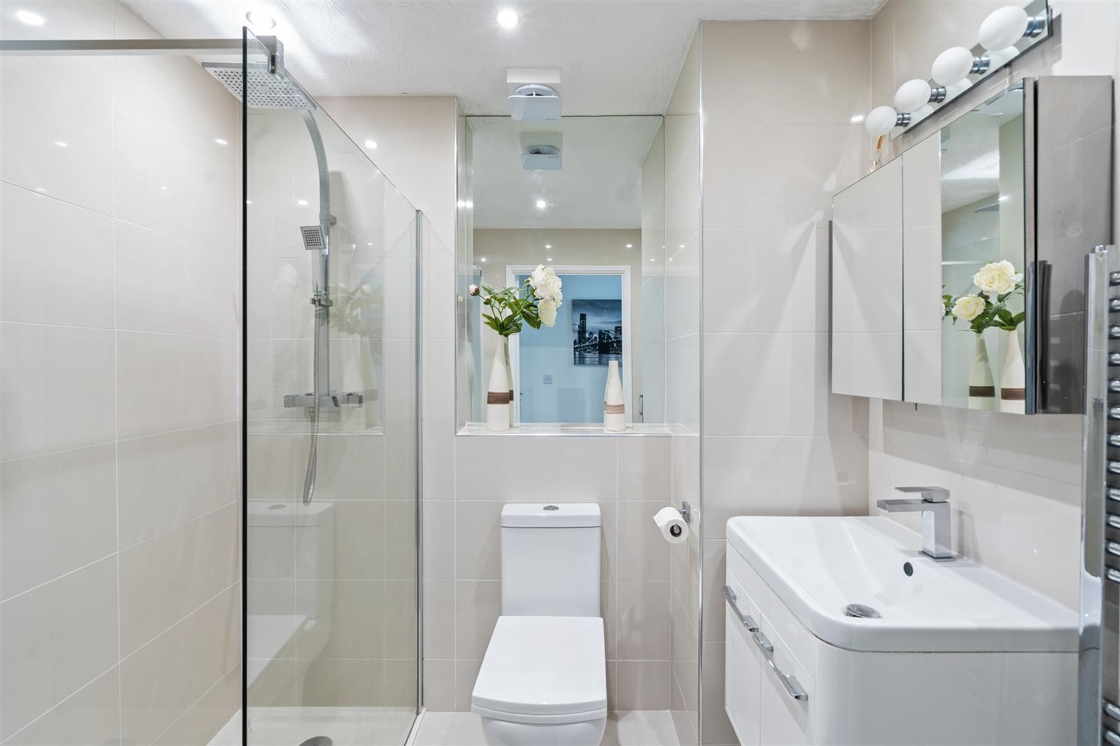 2 bedroom apartment flat/apartment For Sale in Solihull - Photograph 8.