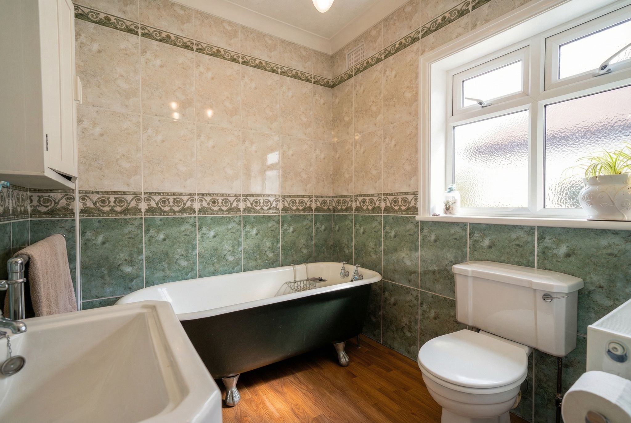 4 bedroom detached house For Sale in Solihull - Photograph 14.