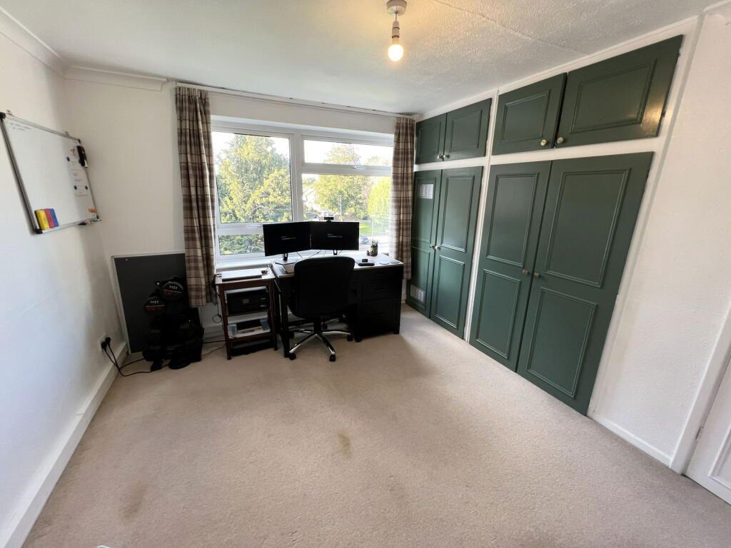 2 bedroom apartment flat/apartment To Let in Solihull - Bedroom Two.
