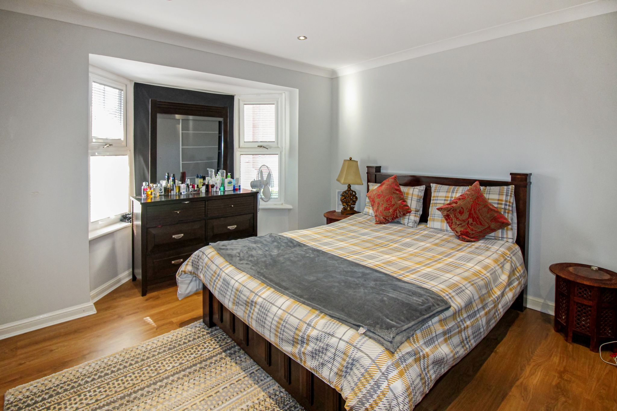 4 bedroom detached house To Let in Solihull - Photograph 11.