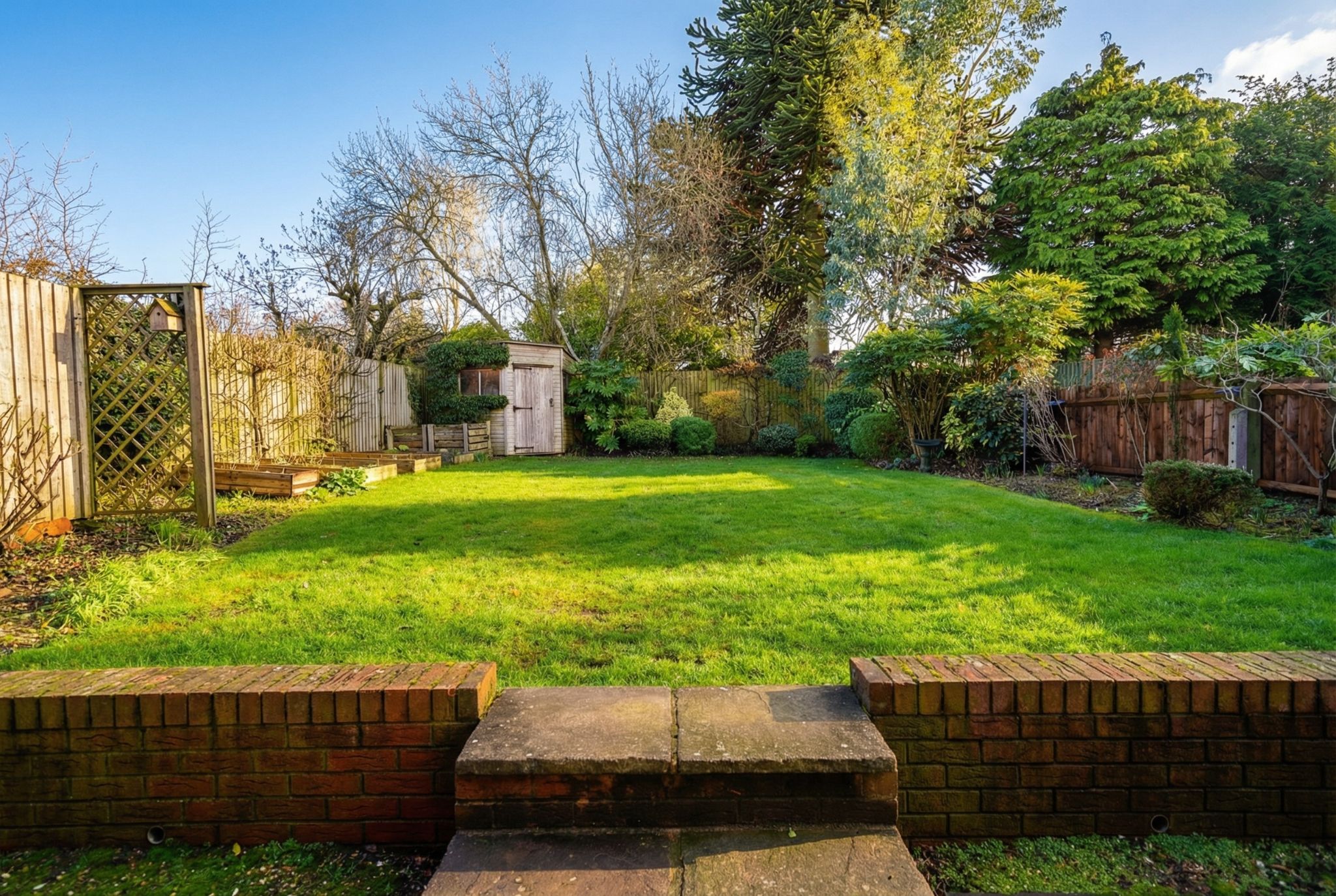 4 bedroom detached house To Let in Solihull - Photograph 9.