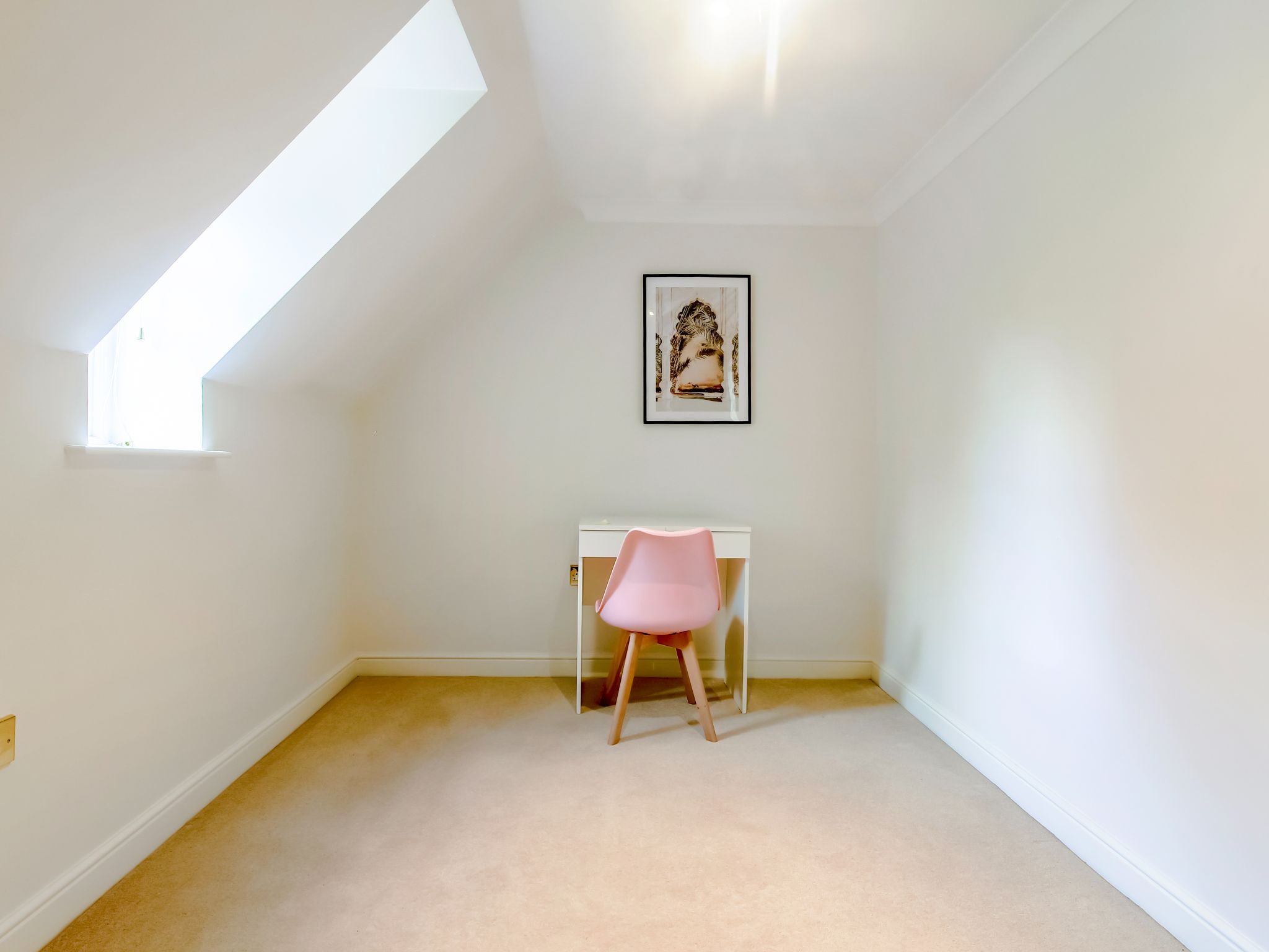 3 bedroom apartment flat/apartment For Sale in Solihull - Photograph 8.