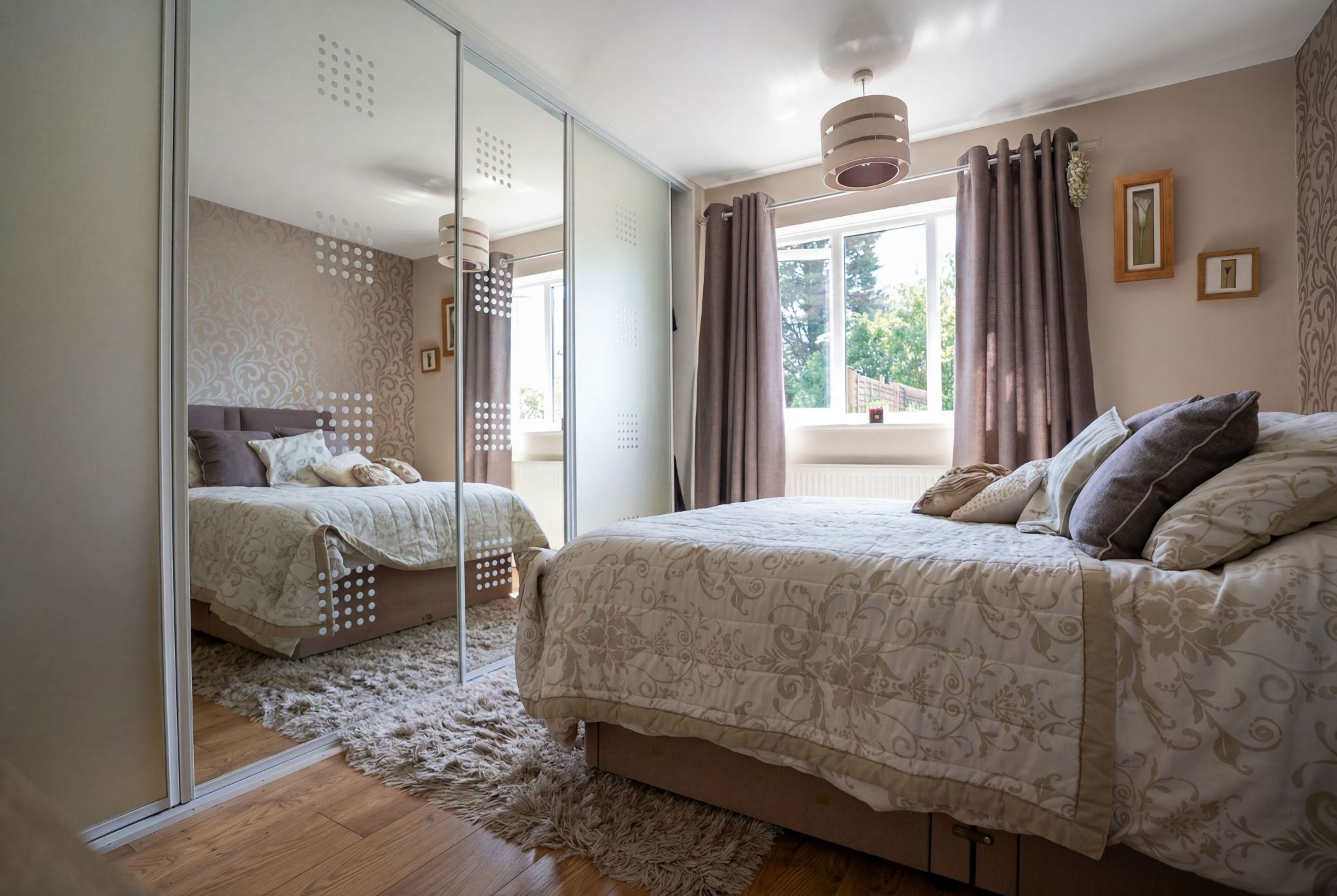 3 bedroom detached house For Sale in Solihull - Photograph 20.
