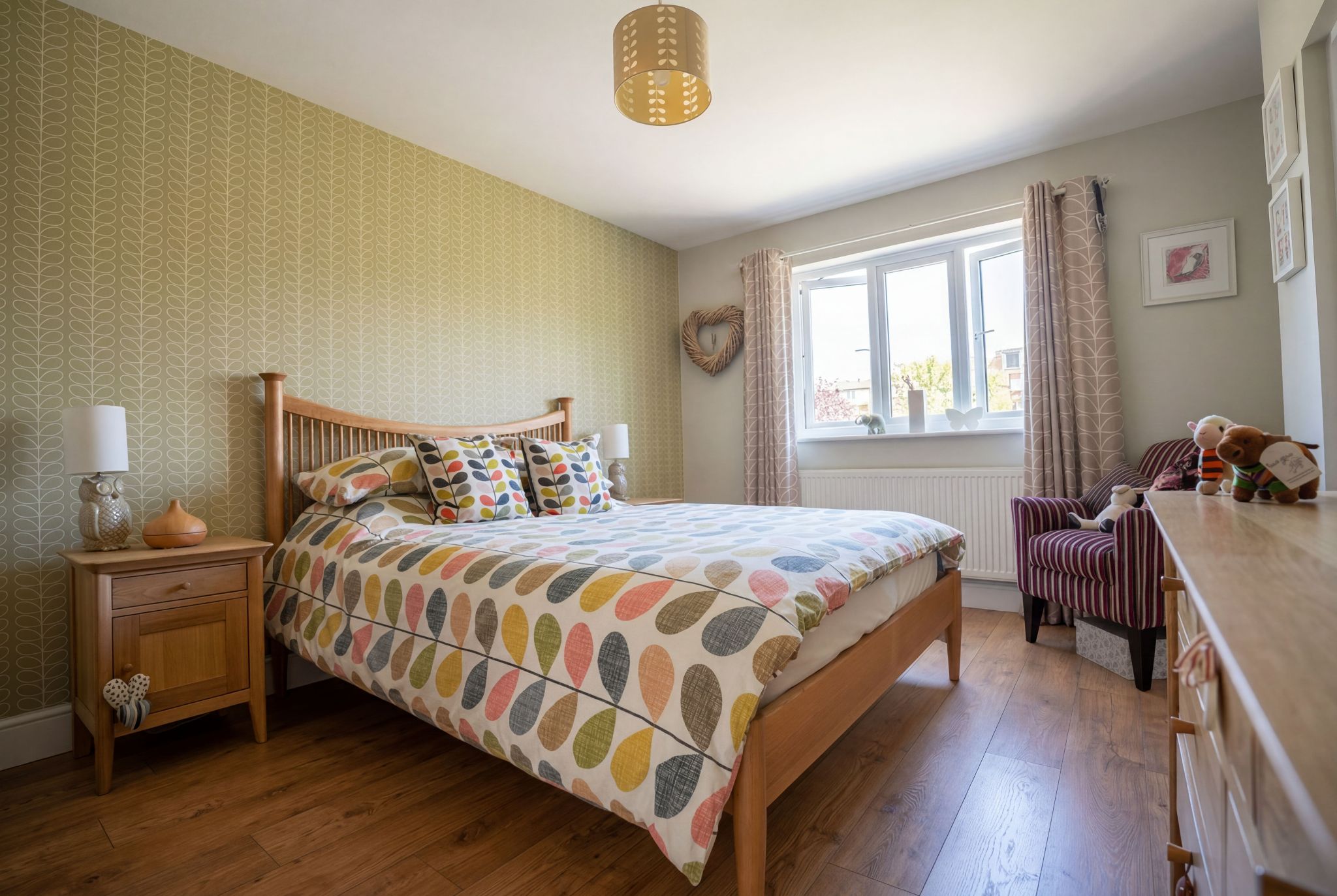 3 bedroom detached house For Sale in Solihull - Photograph 15.