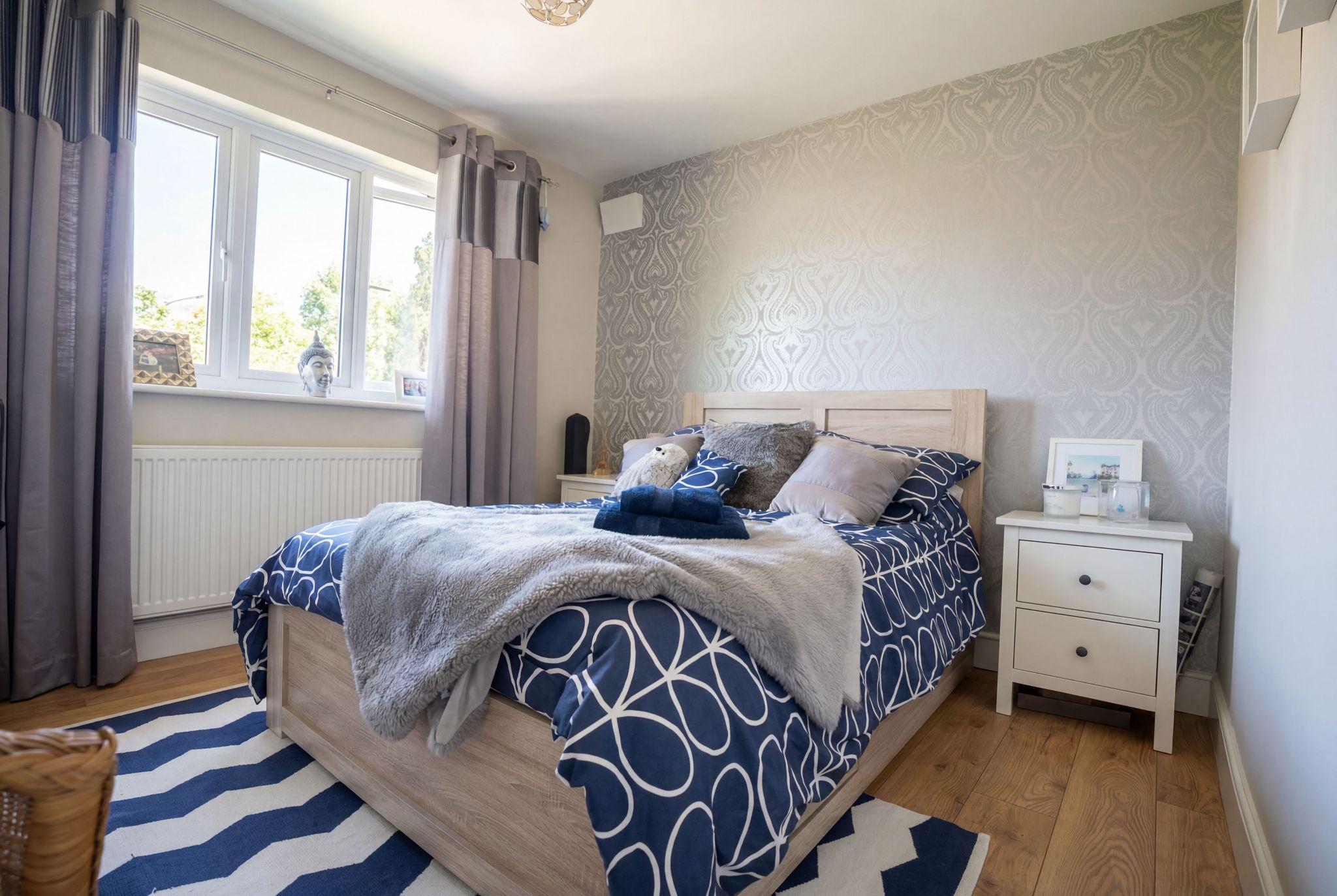 3 bedroom detached house For Sale in Solihull - Photograph 17.