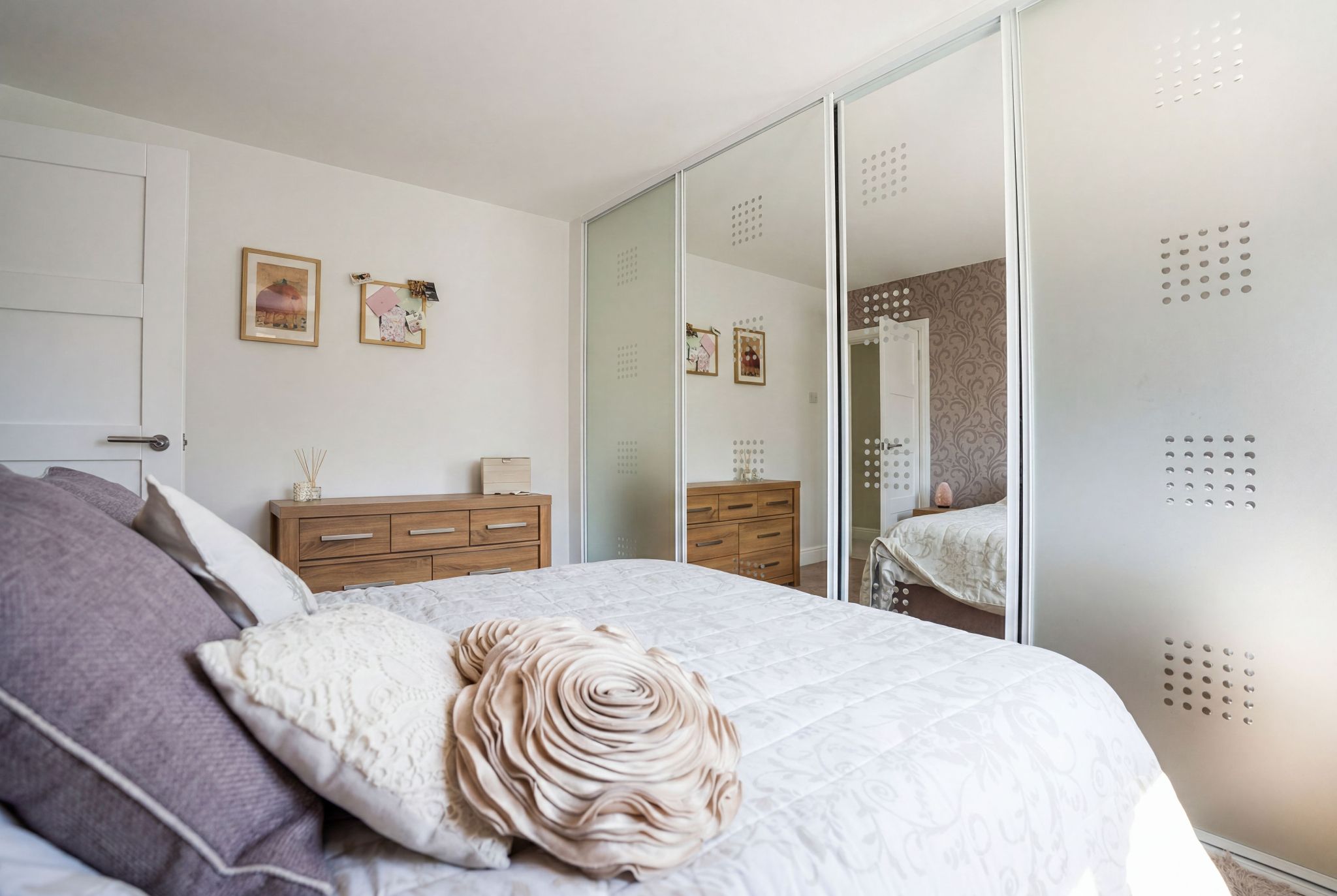 3 bedroom detached house For Sale in Solihull - Photograph 21.