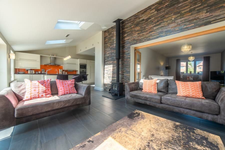 3 bedroom detached house For Sale in Solihull - Photograph 4.