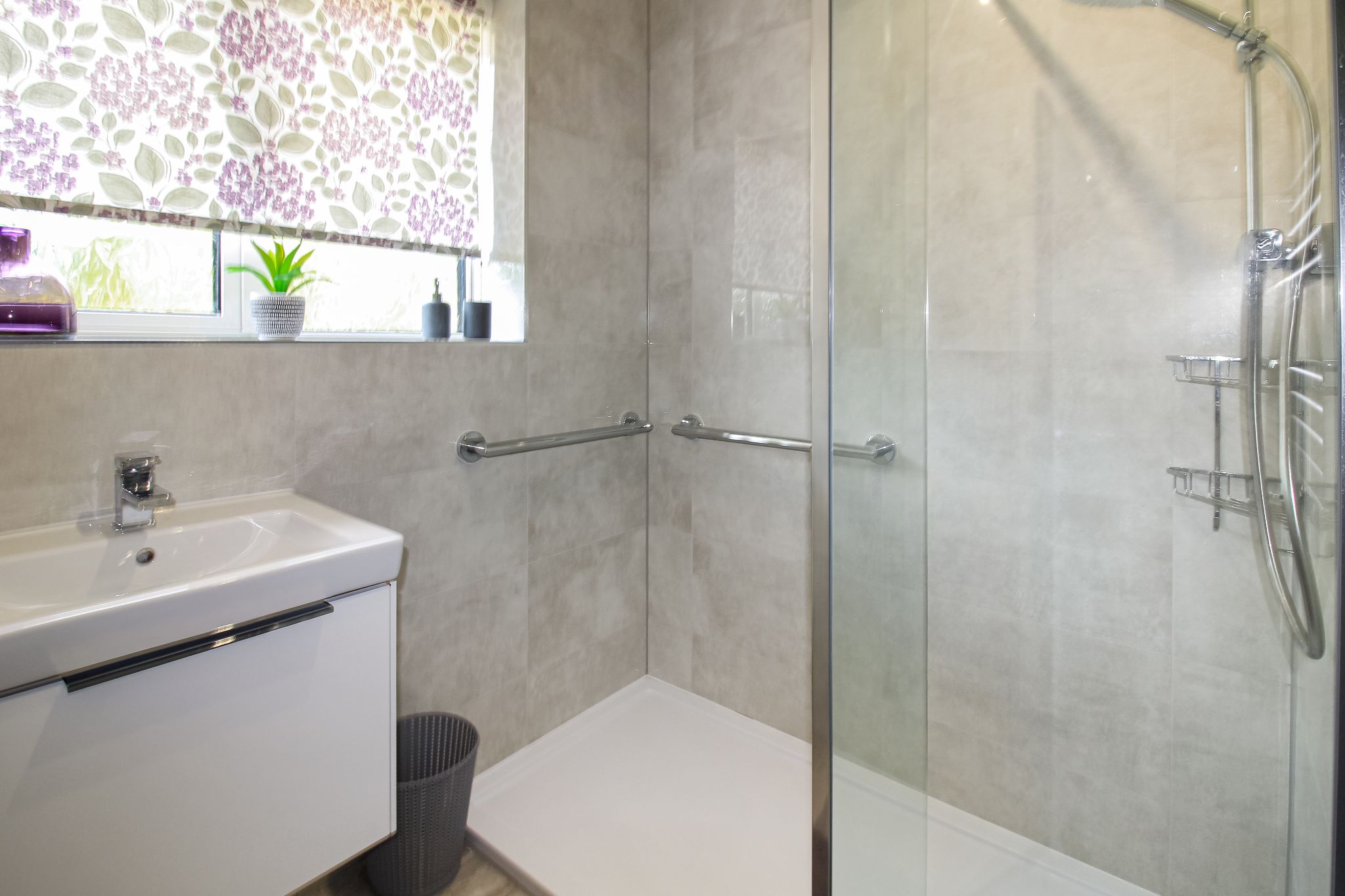 3 bedroom semi-detached house SSTC in Solihull - Photograph 13.