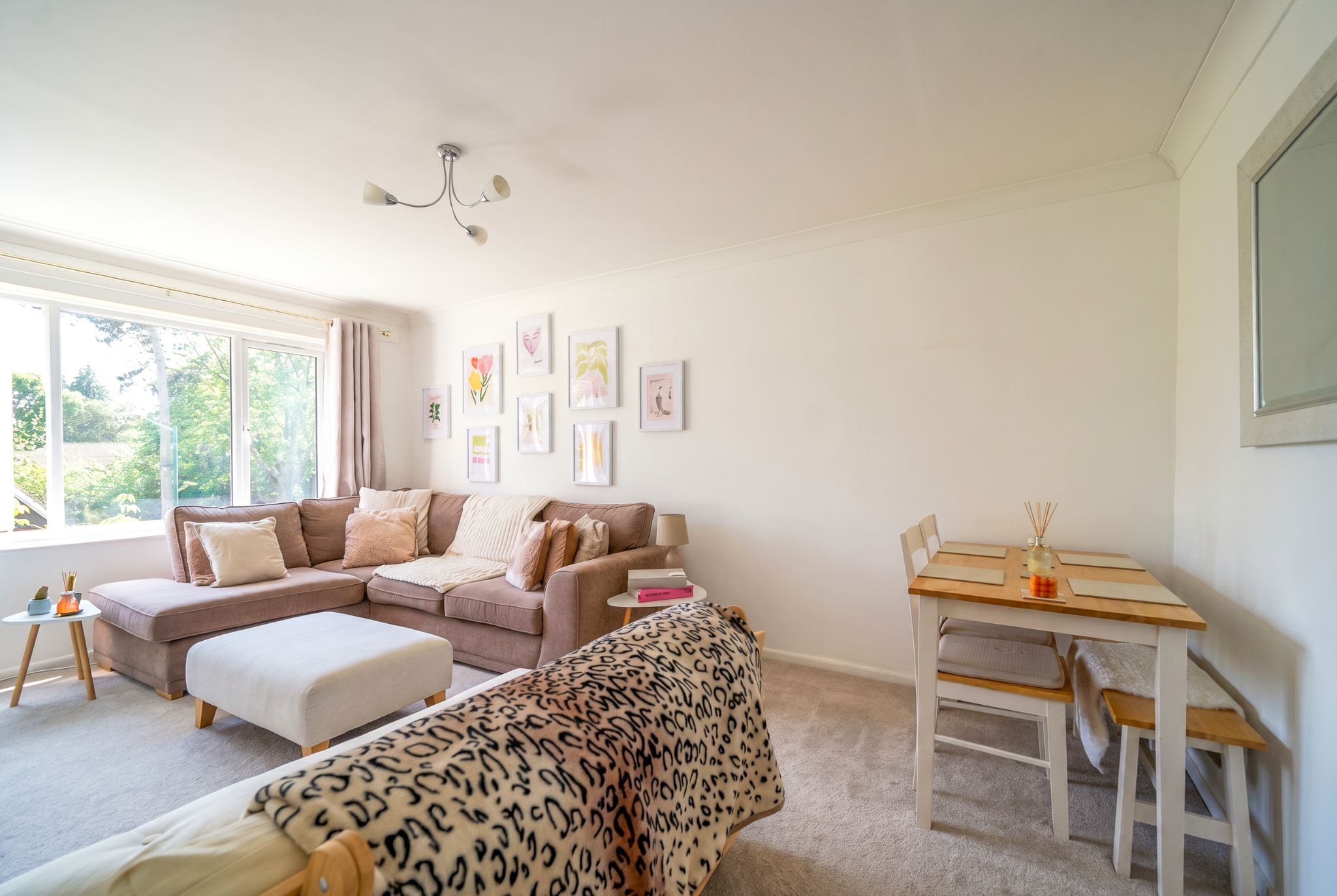 2 bedroom apartment flat/apartment For Sale in Solihull - Photograph 6.