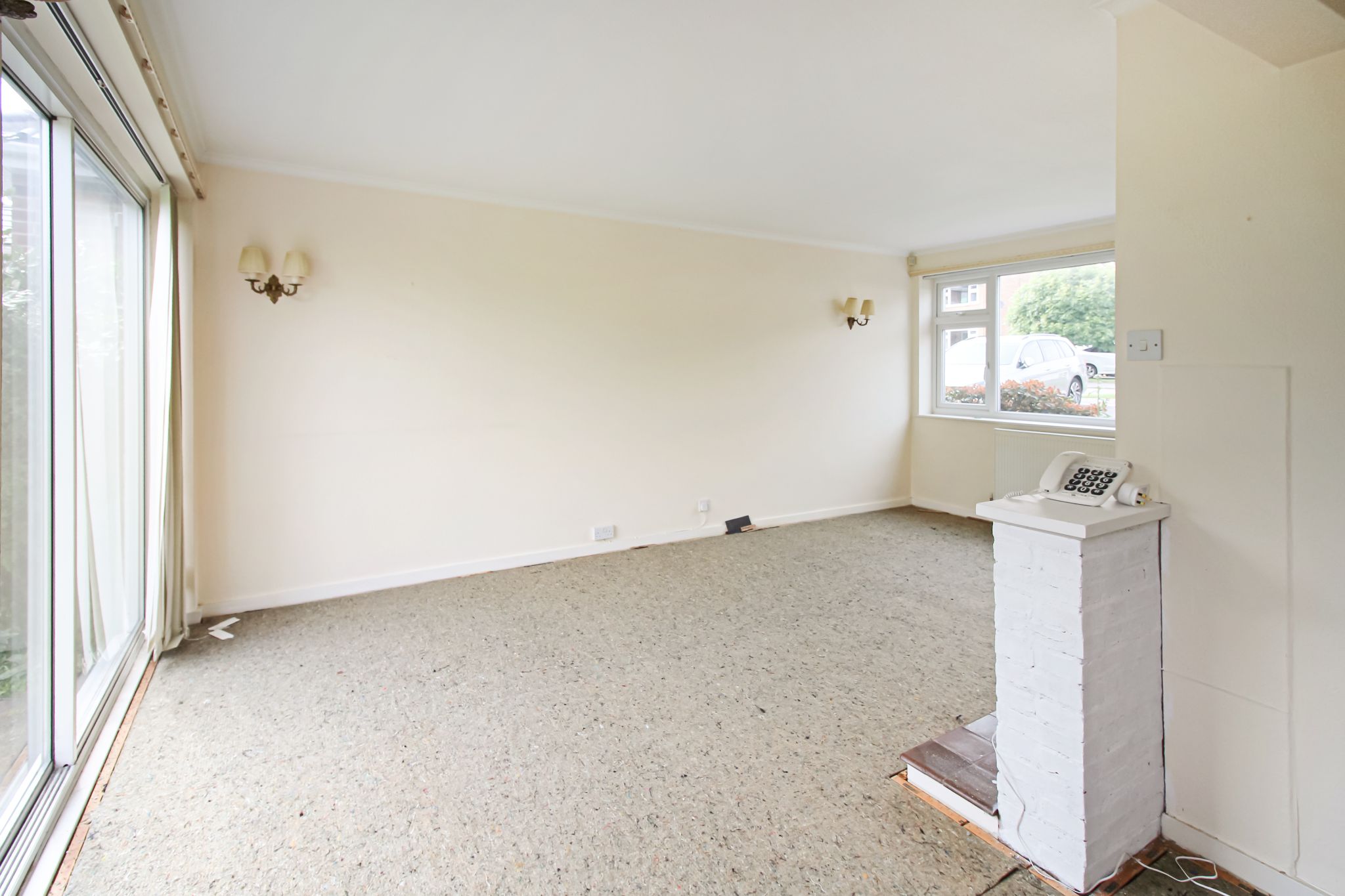 3 bedroom detached house For Sale in Solihull - Photograph 5.