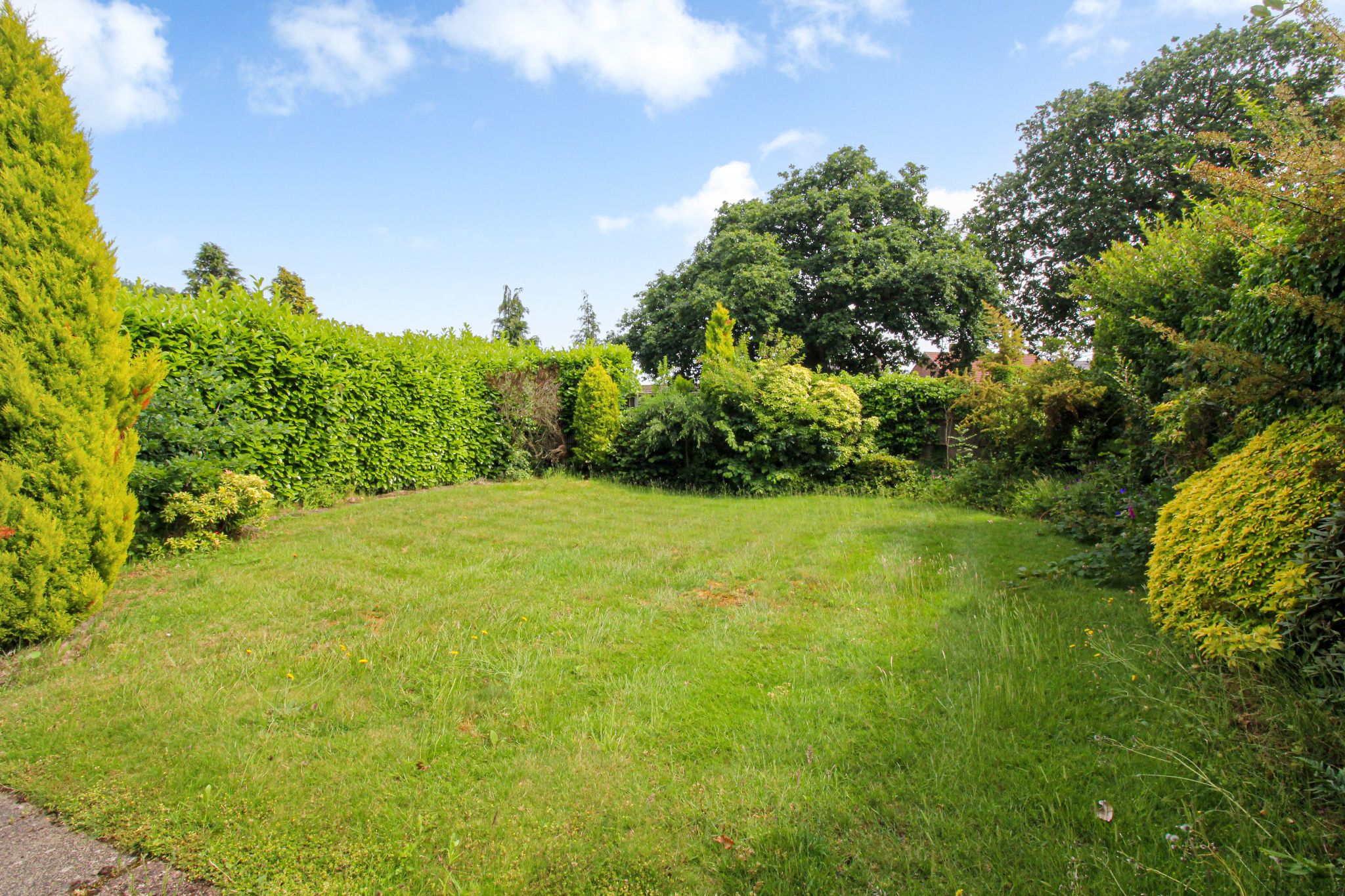 3 bedroom detached house For Sale in Solihull - Photograph 7.