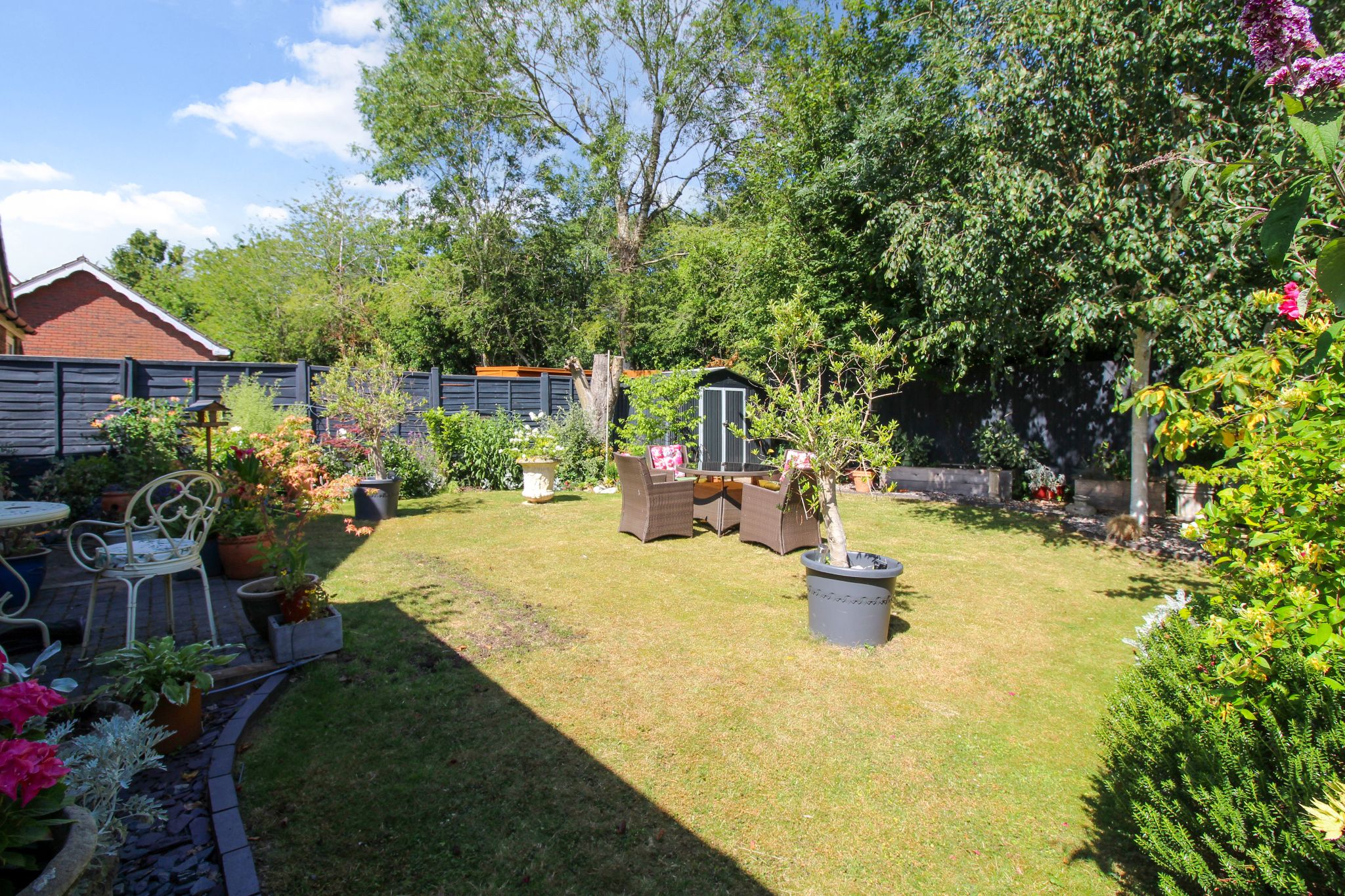 2 bedroom detached bungalow For Sale in Solihull - Photograph 5.