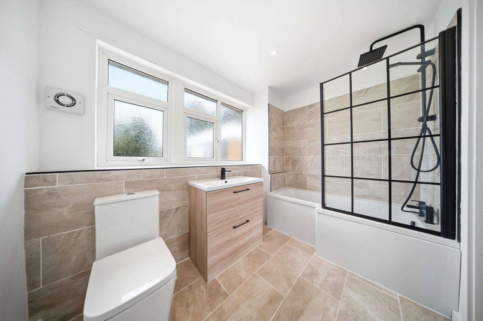 2 bedroom apartment flat/apartment For Sale in Solihull - Photograph 13.