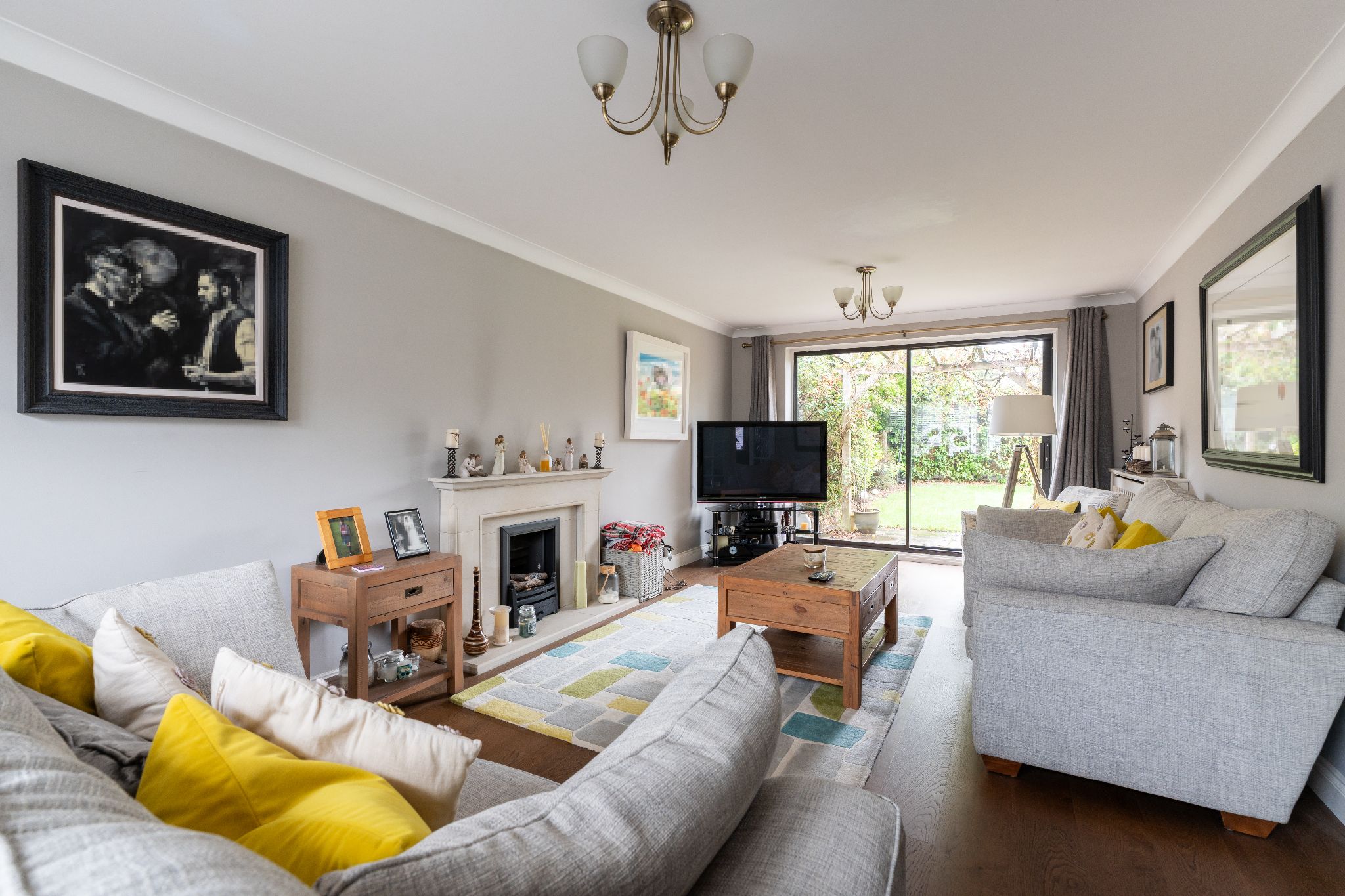 4 bedroom detached house For Sale in Solihull - Photograph 4.