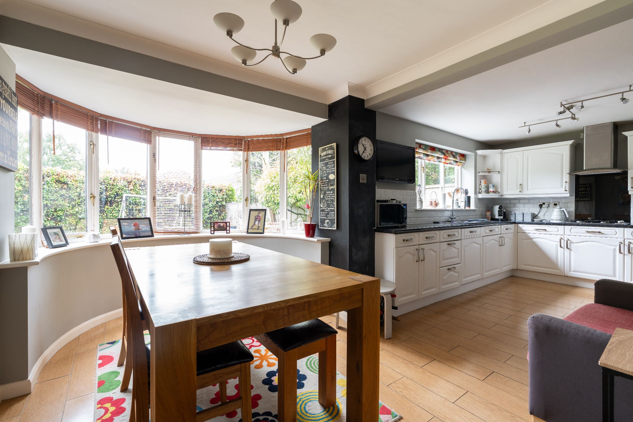 4 bedroom detached house For Sale in Solihull - Photograph 5.