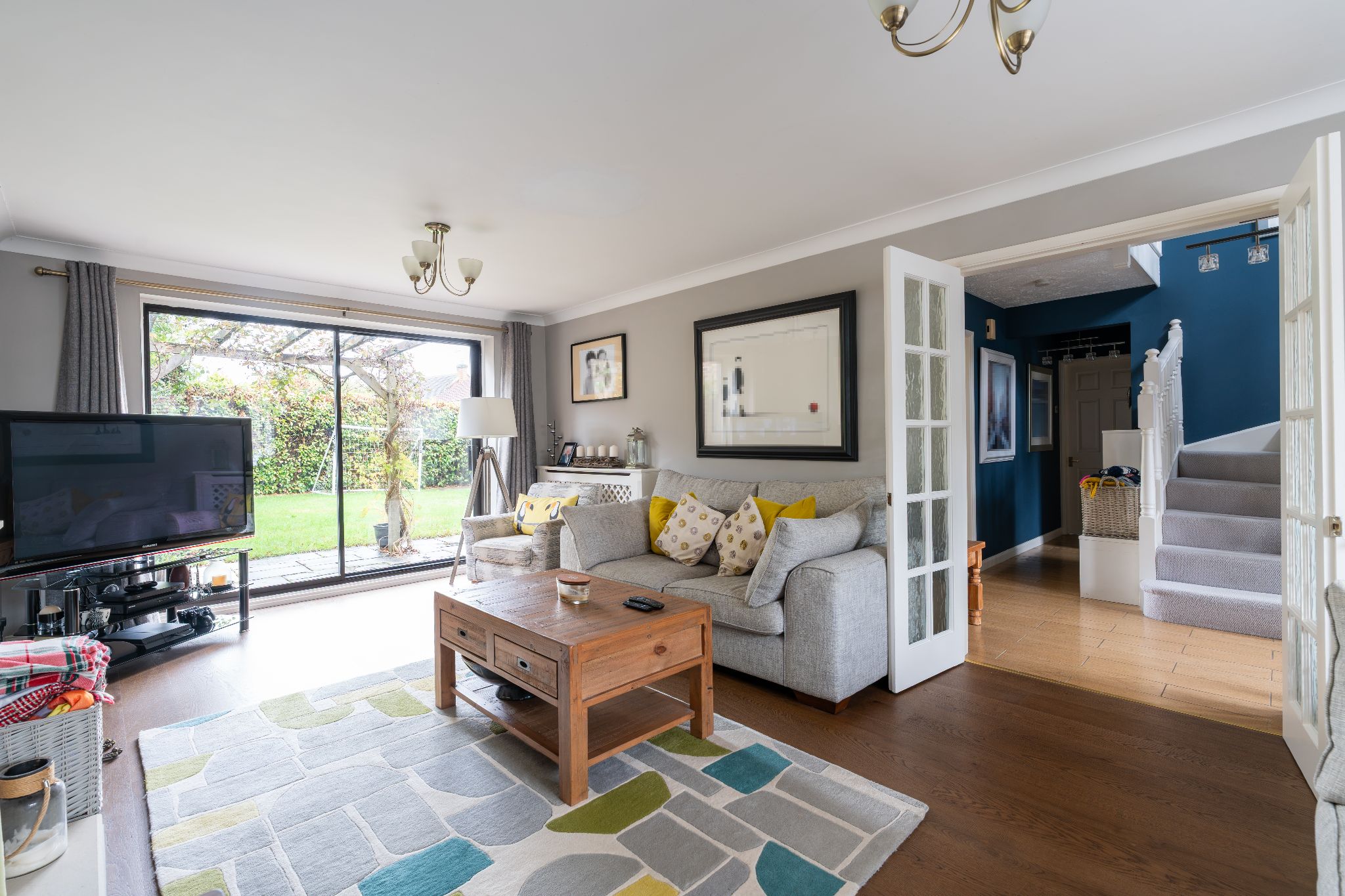 4 bedroom detached house For Sale in Solihull - Photograph 3.