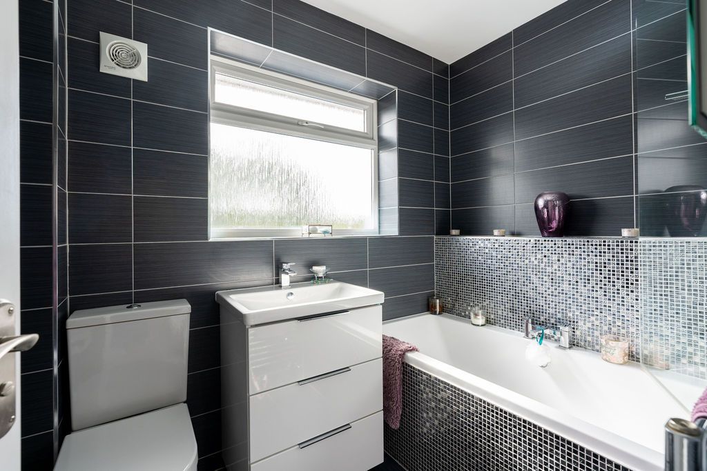 4 bedroom semi-detached house For Sale in Solihull - Photograph 13.