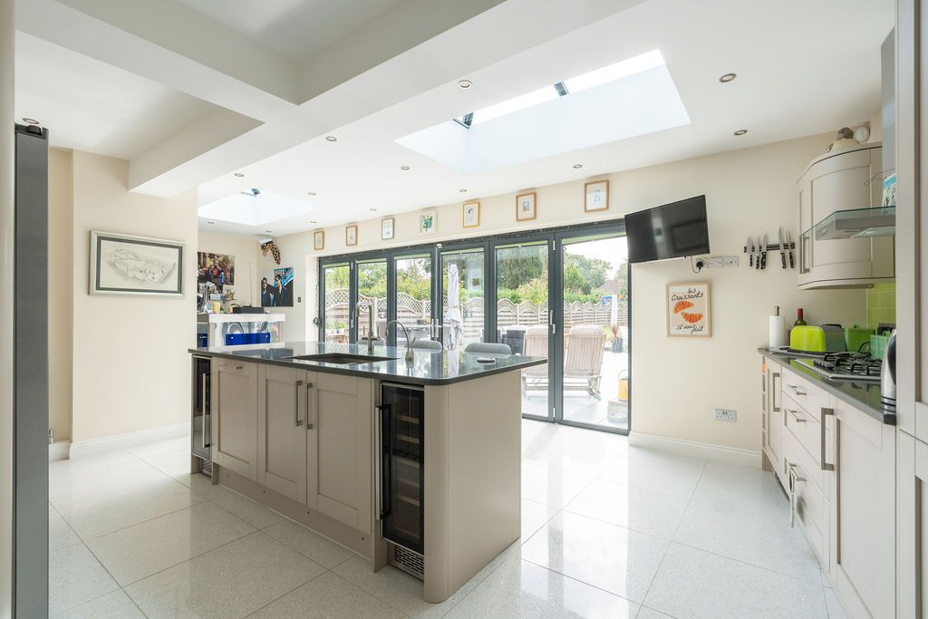 4 bedroom semi-detached house For Sale in Solihull - Photograph 4.