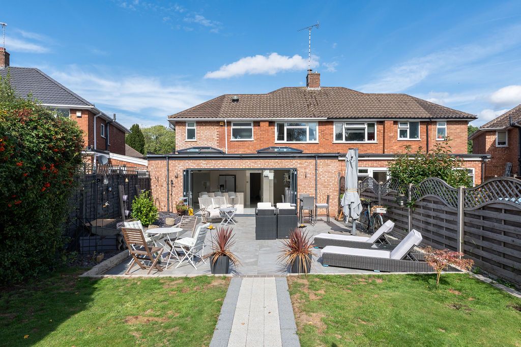 4 bedroom semi-detached house For Sale in Solihull - Photograph 9.